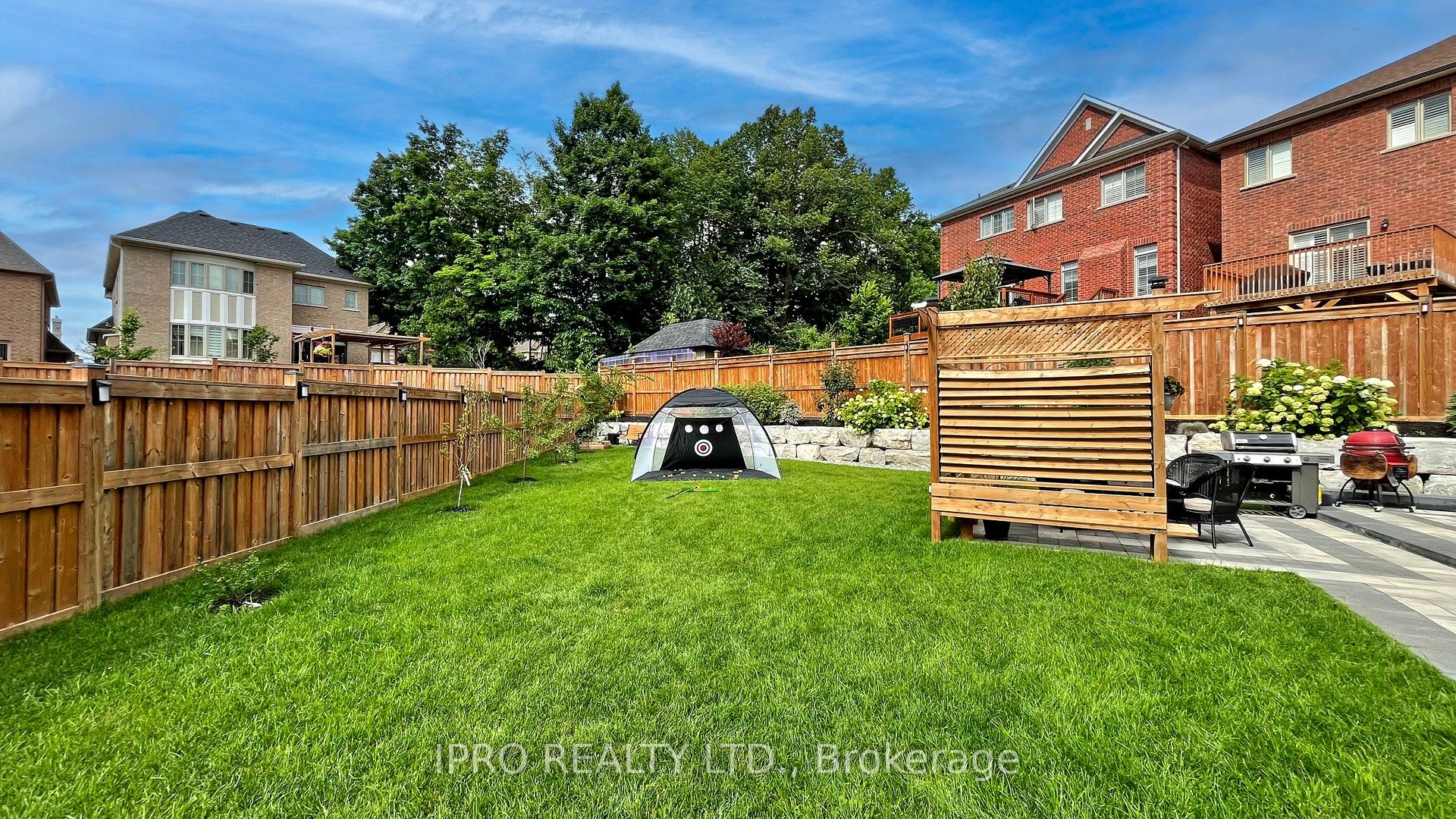 20 Clara May Avenue Property Photo 41