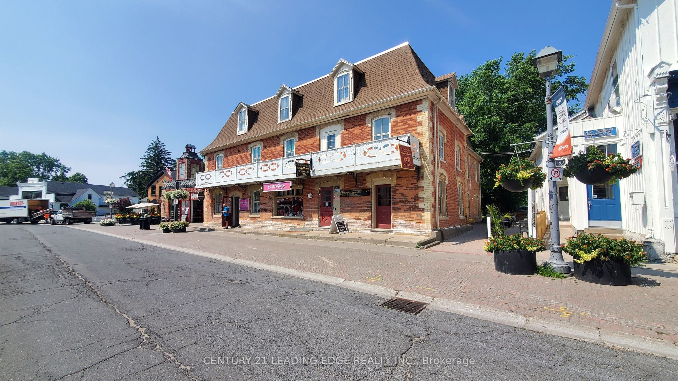 #202 - 178 Main St. Unionville Street Property Photo 1