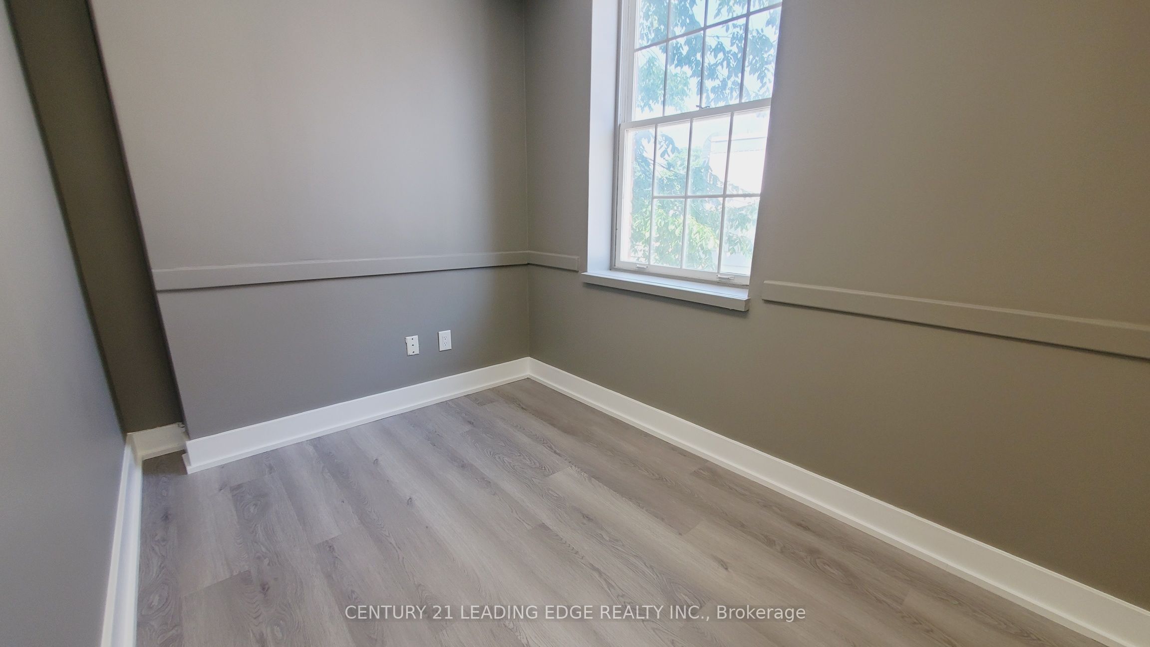 #202 - 178 Main St. Unionville Street Property Photo 7