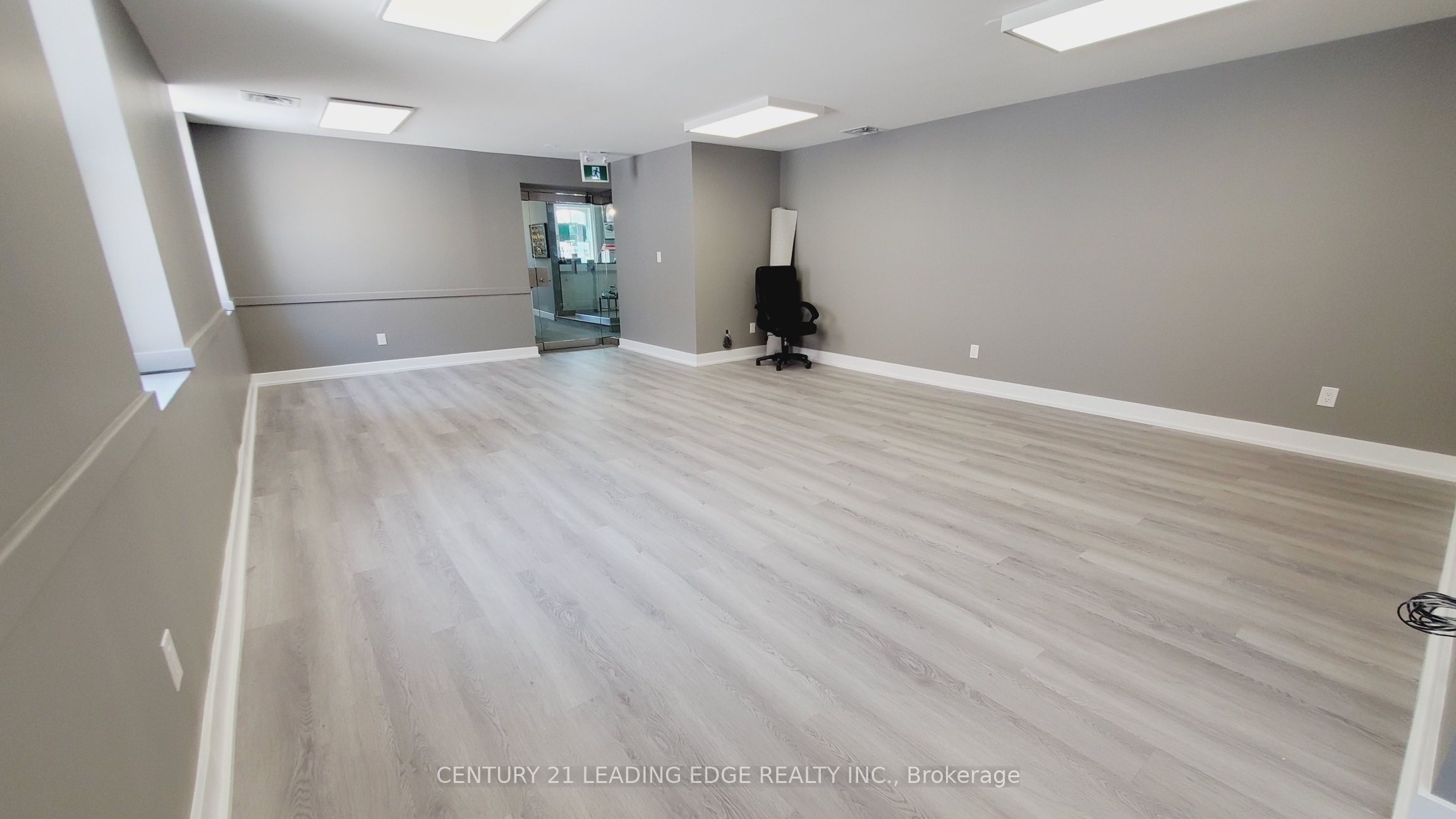 #202 - 178 Main St. Unionville Street Property Photo 8