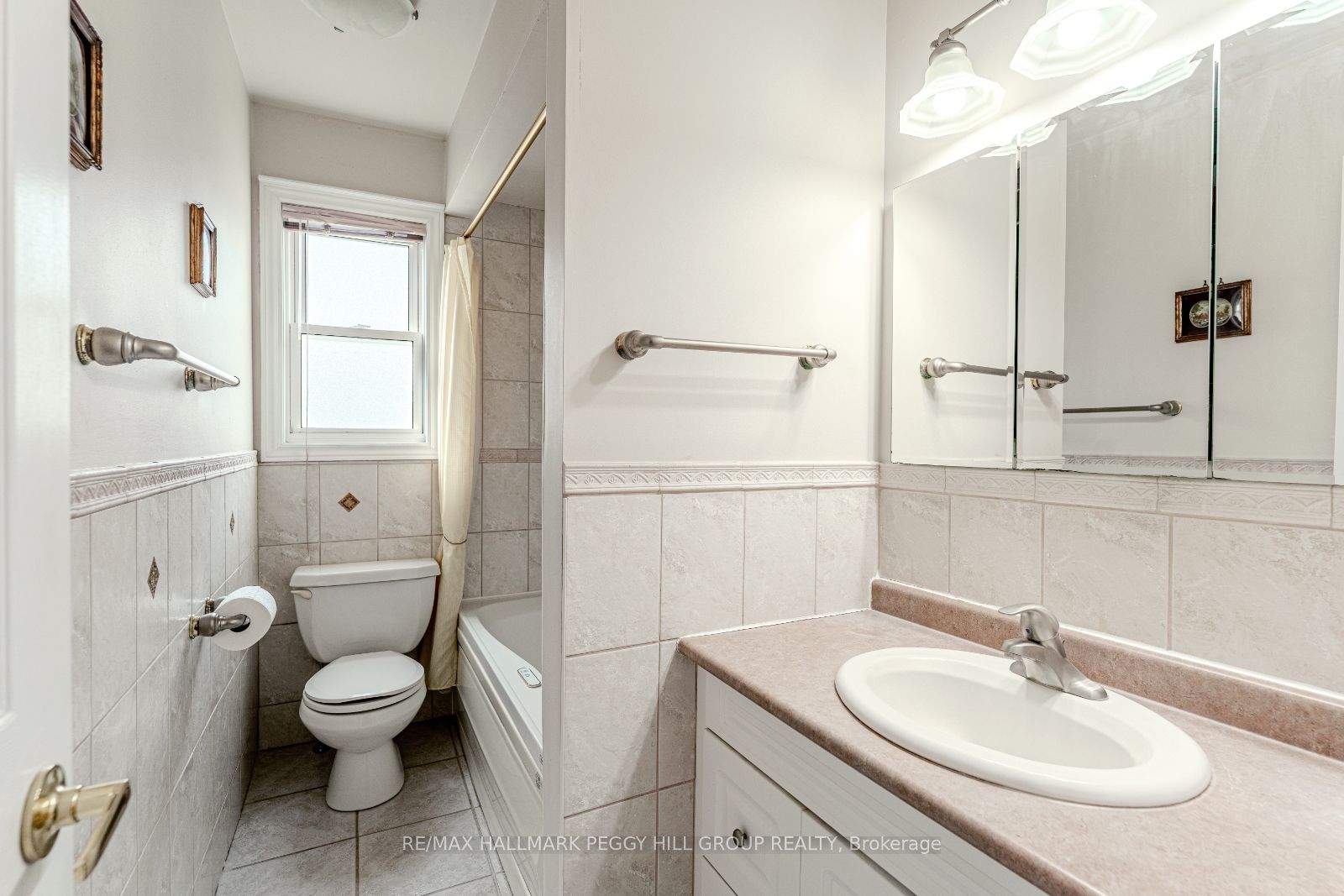 3782 Whitecap Dr Property Photo 12