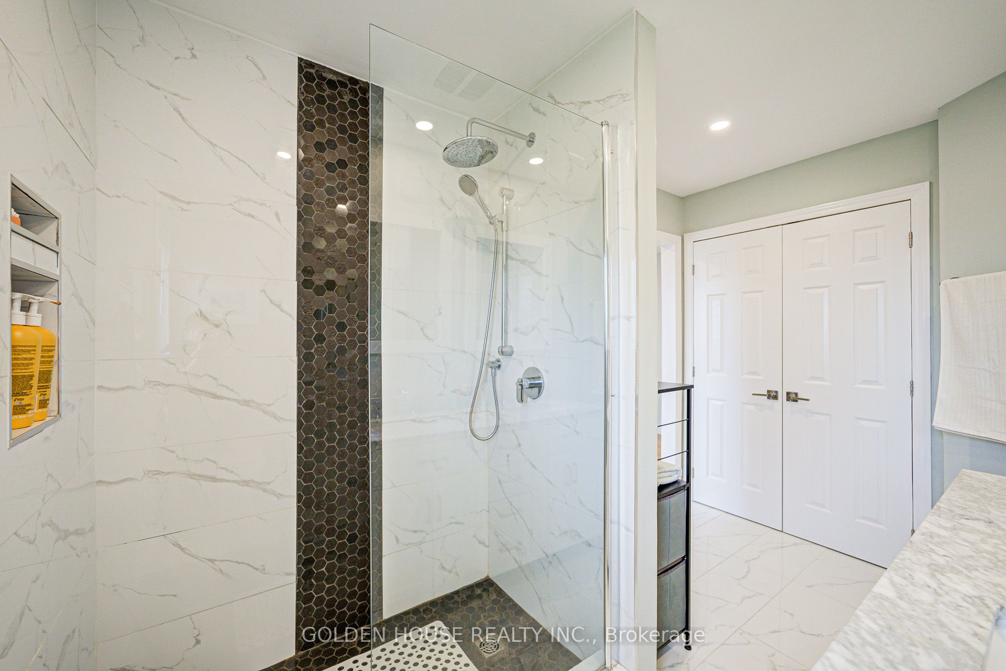 53 West Park Heights Property Photo 28