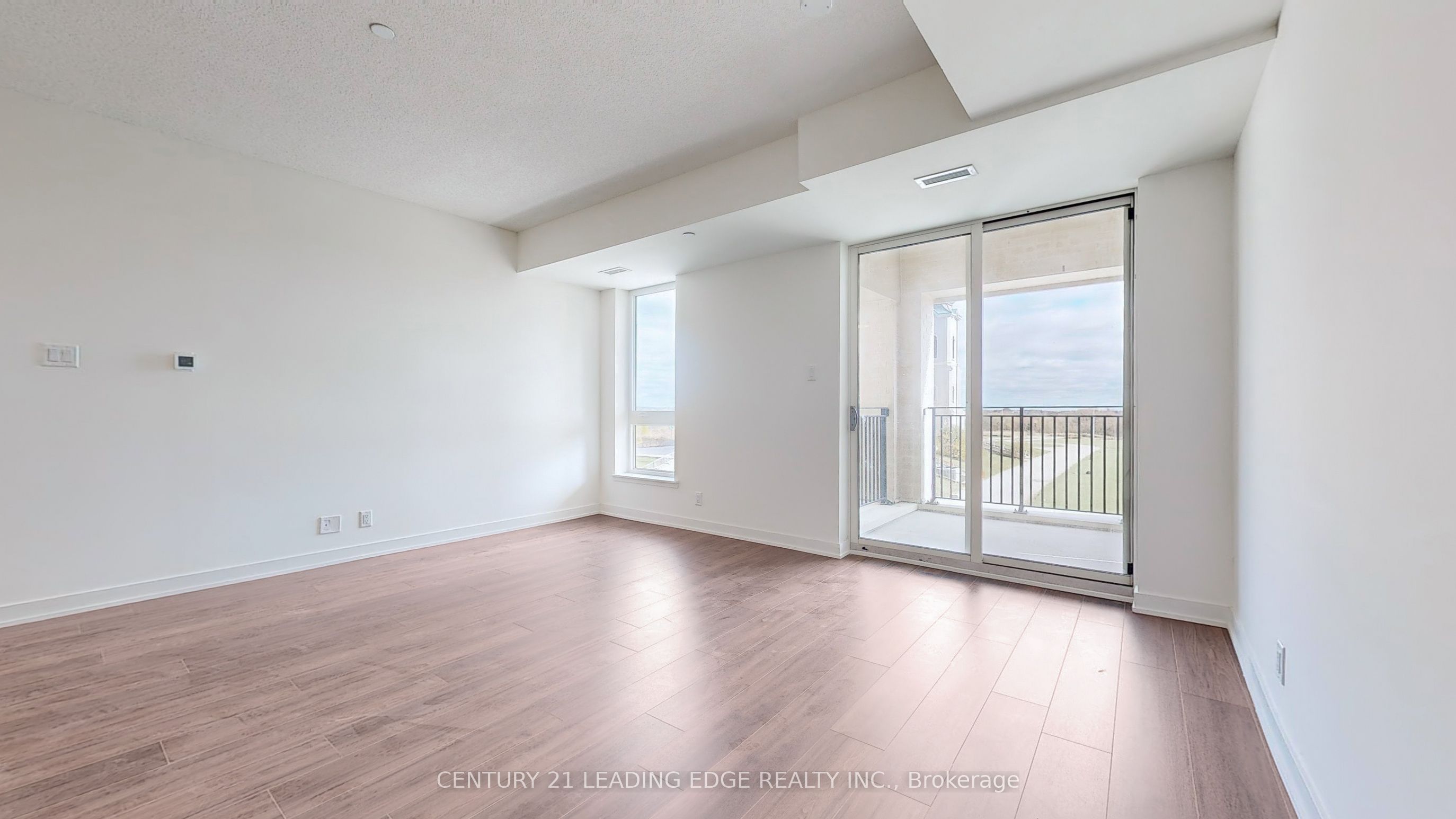 101 Cathedral High Street 303 Property Photo 5