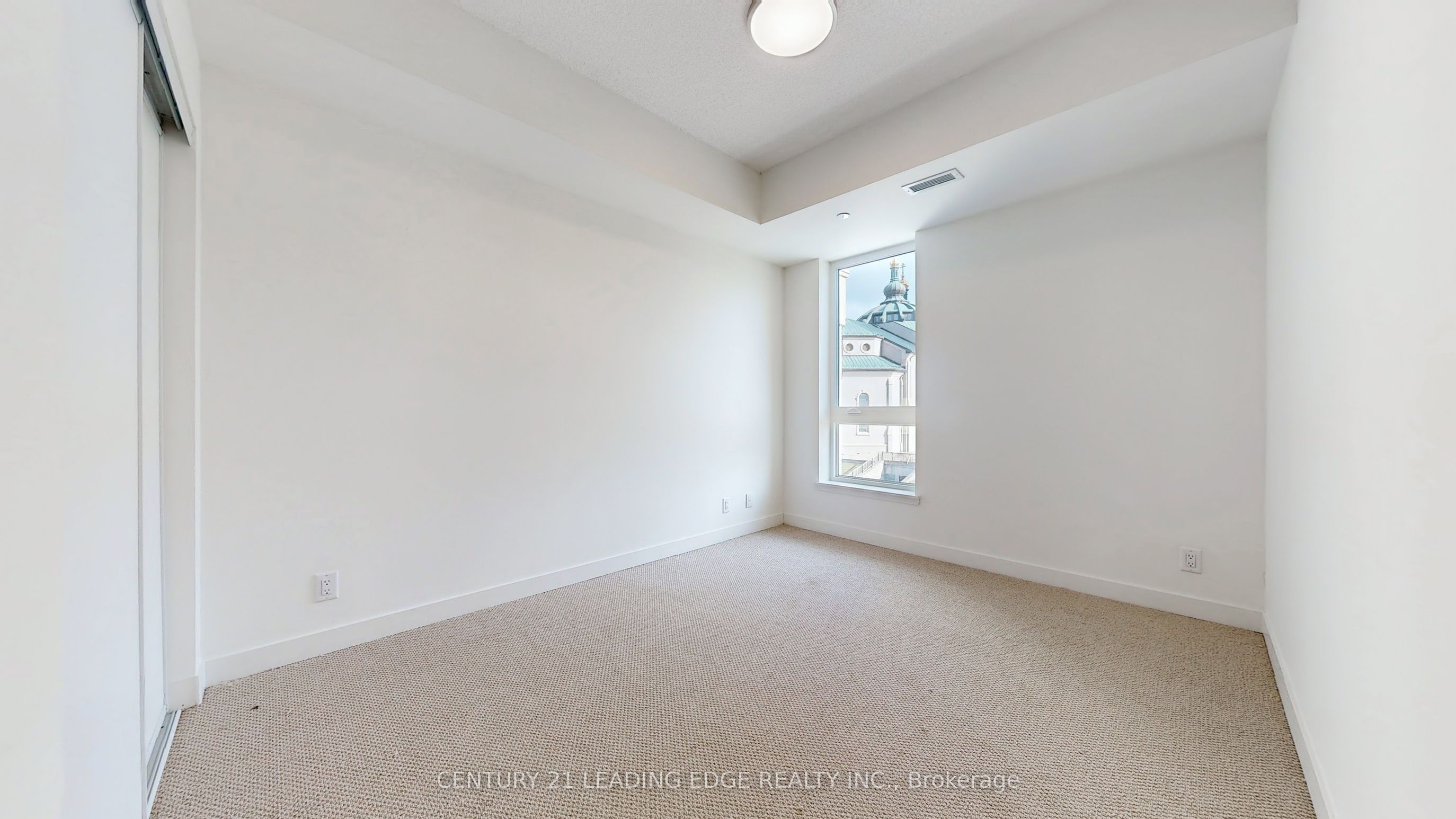 101 Cathedral High Street 303 Property Photo 11