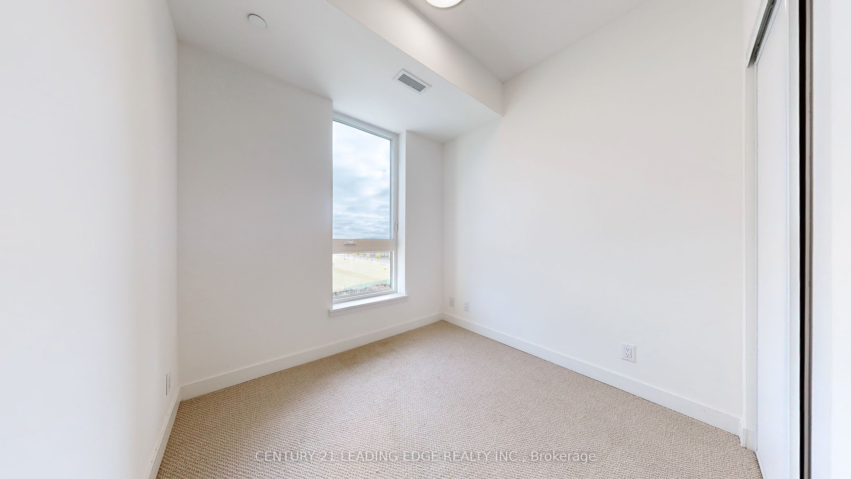 101 Cathedral High Street 303 Property Photo 15