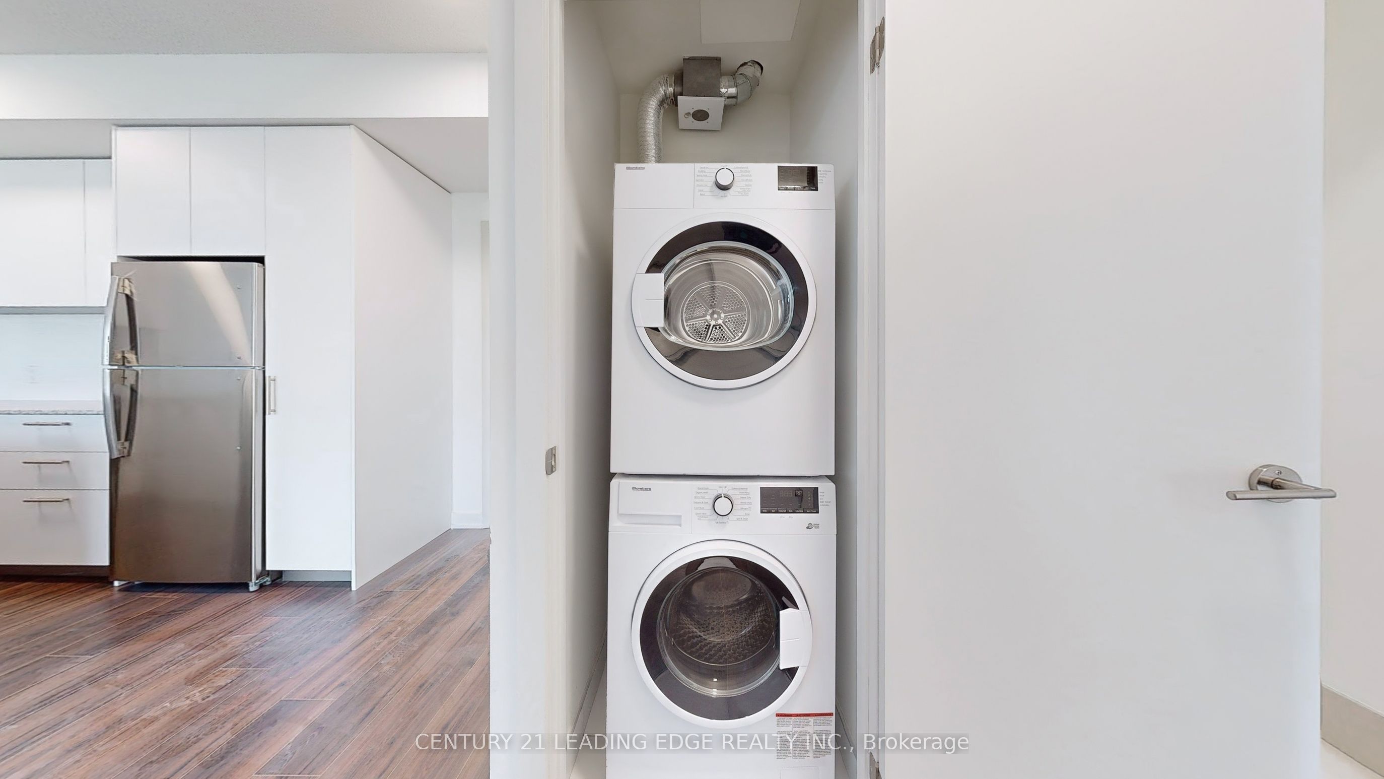 101 Cathedral High Street 303 Property Photo 17