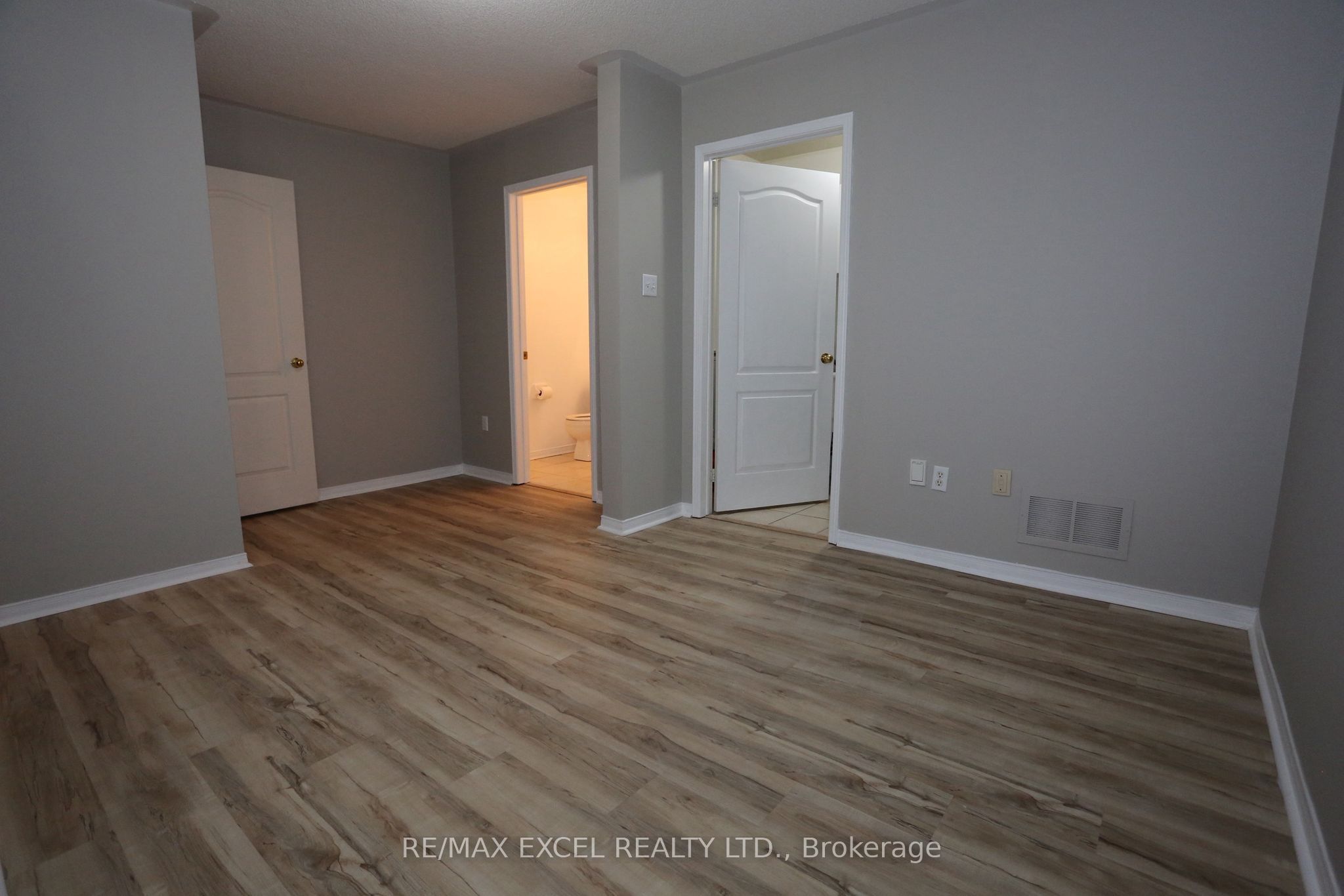 735 New Westminster Drive 37 Property Photo 13