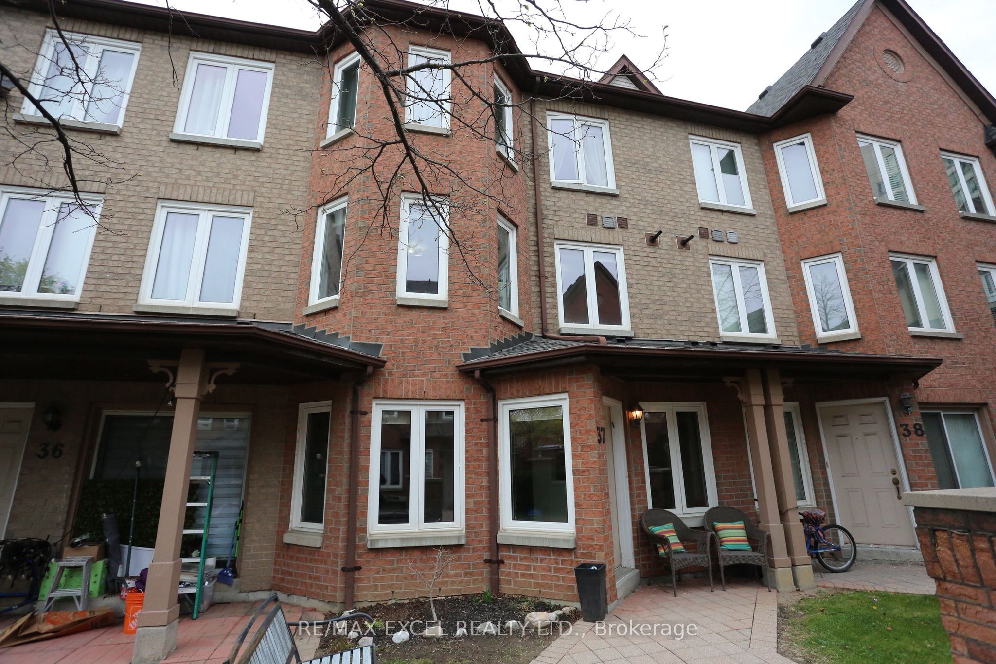 735 New Westminster Drive 37 Property Photo 18