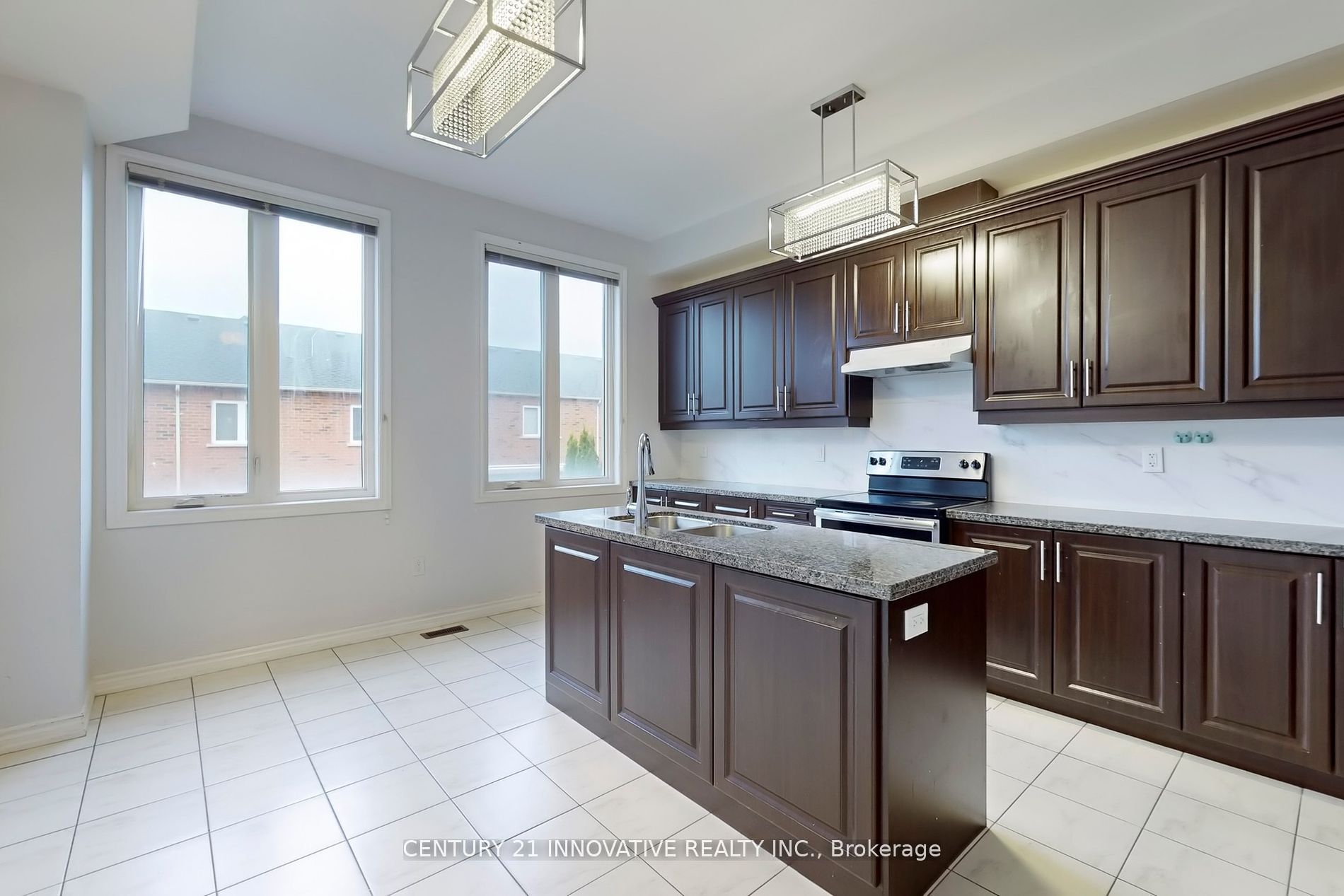 10 Hyderabad Lane Property Photo 16