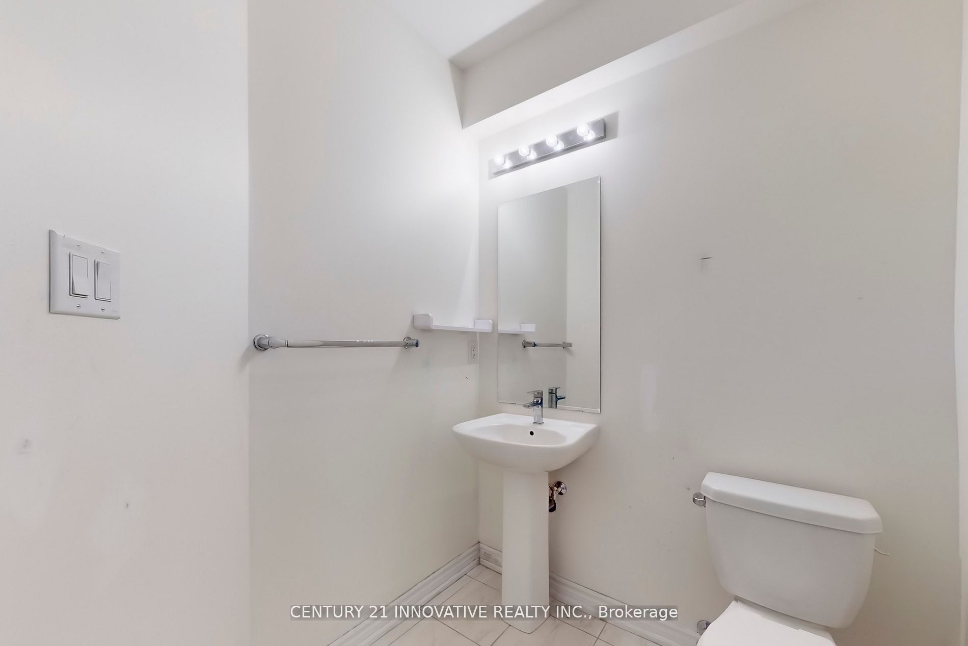 10 Hyderabad Lane Property Photo 39
