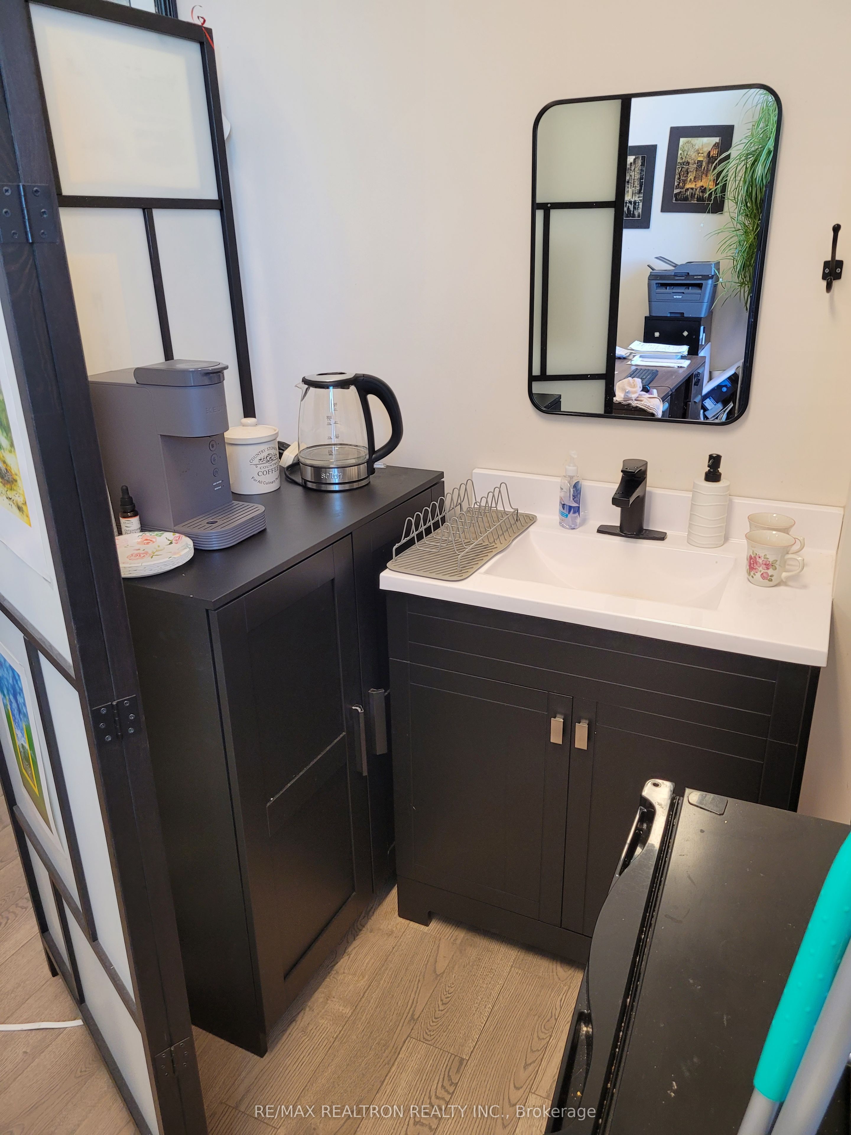 7163 Yonge Street 236 Property Photo 8