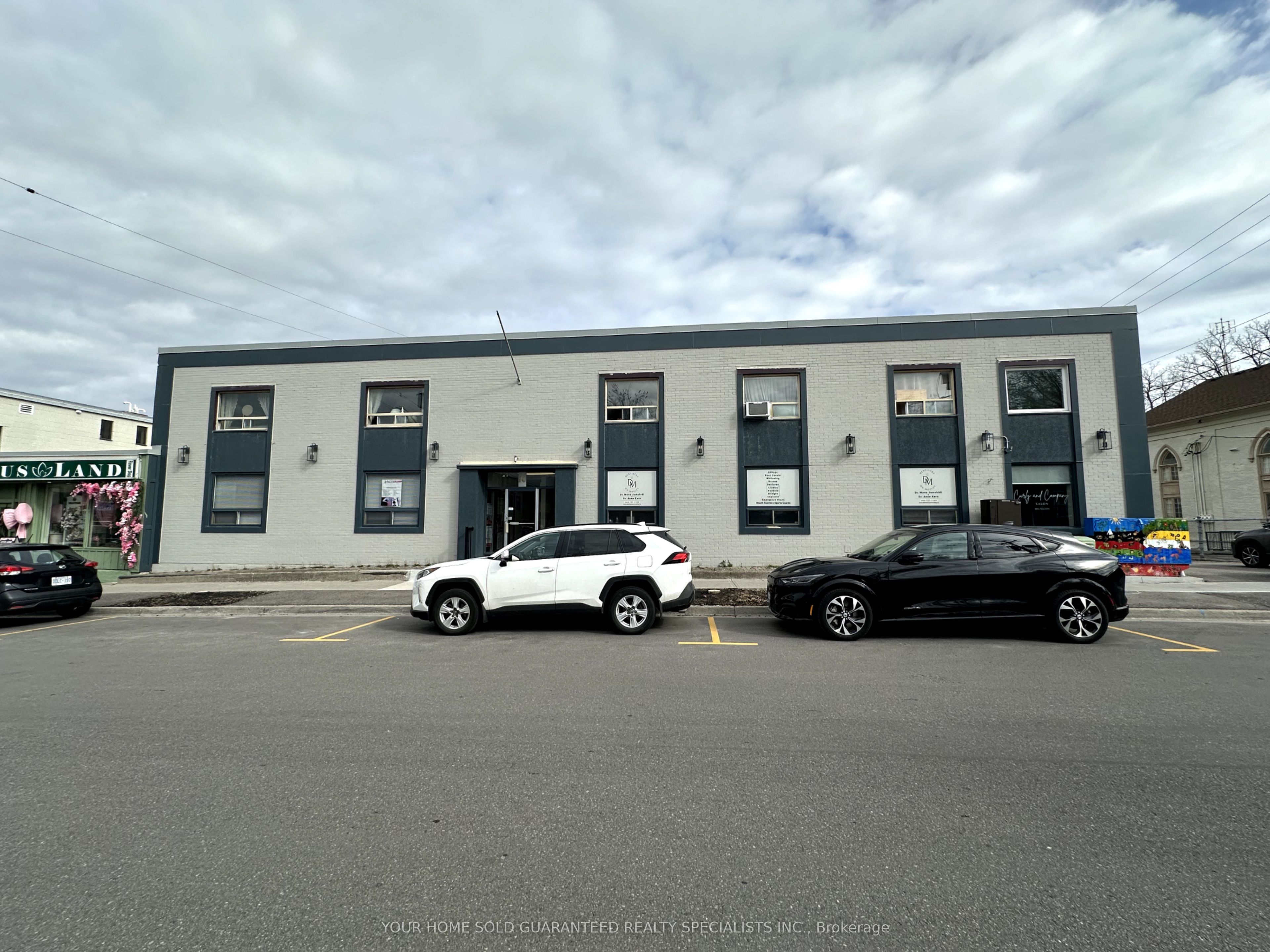 #7 - 10 Mosley Street Property Photo 1
