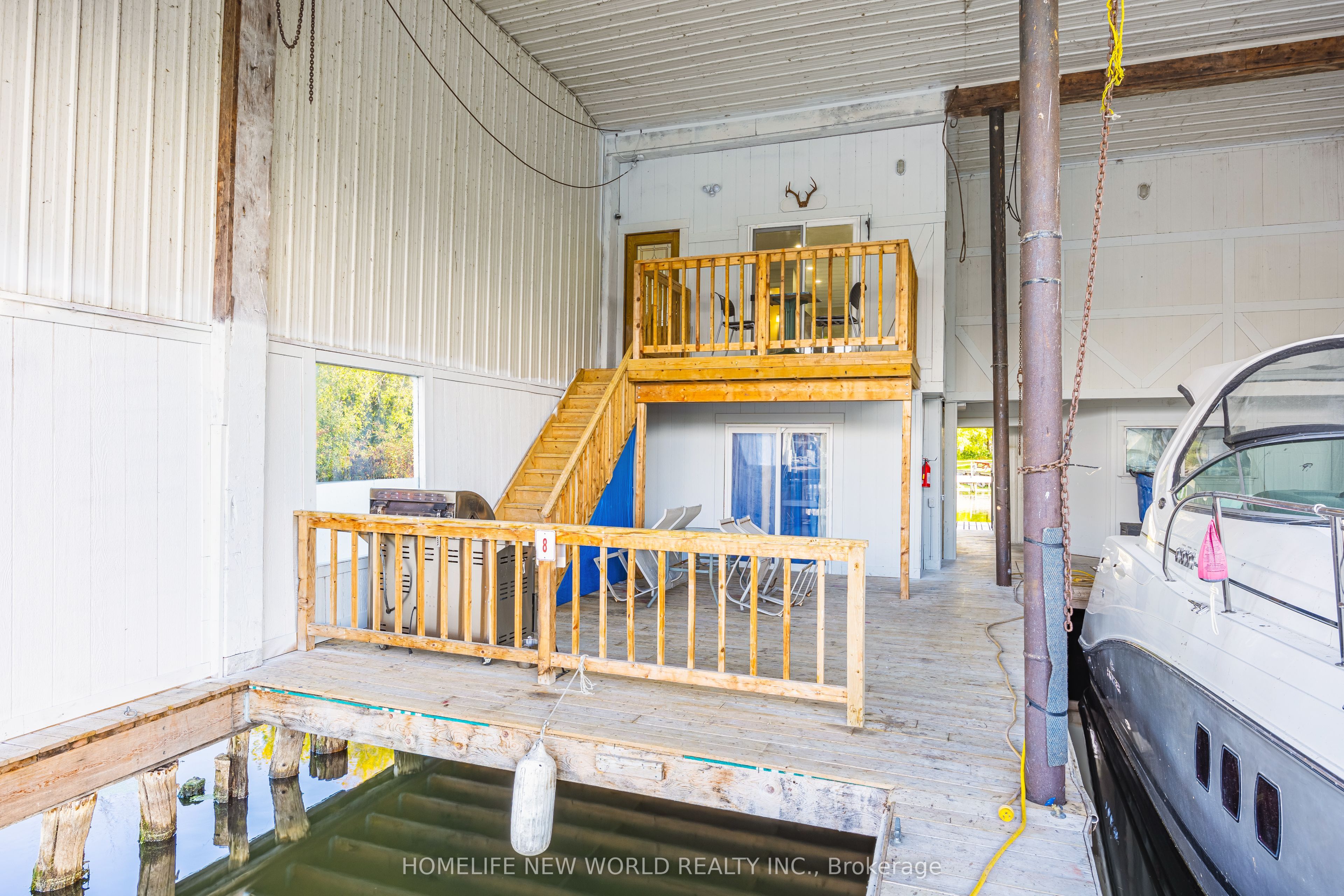 8&12 Mac Avenue Property Photo 17