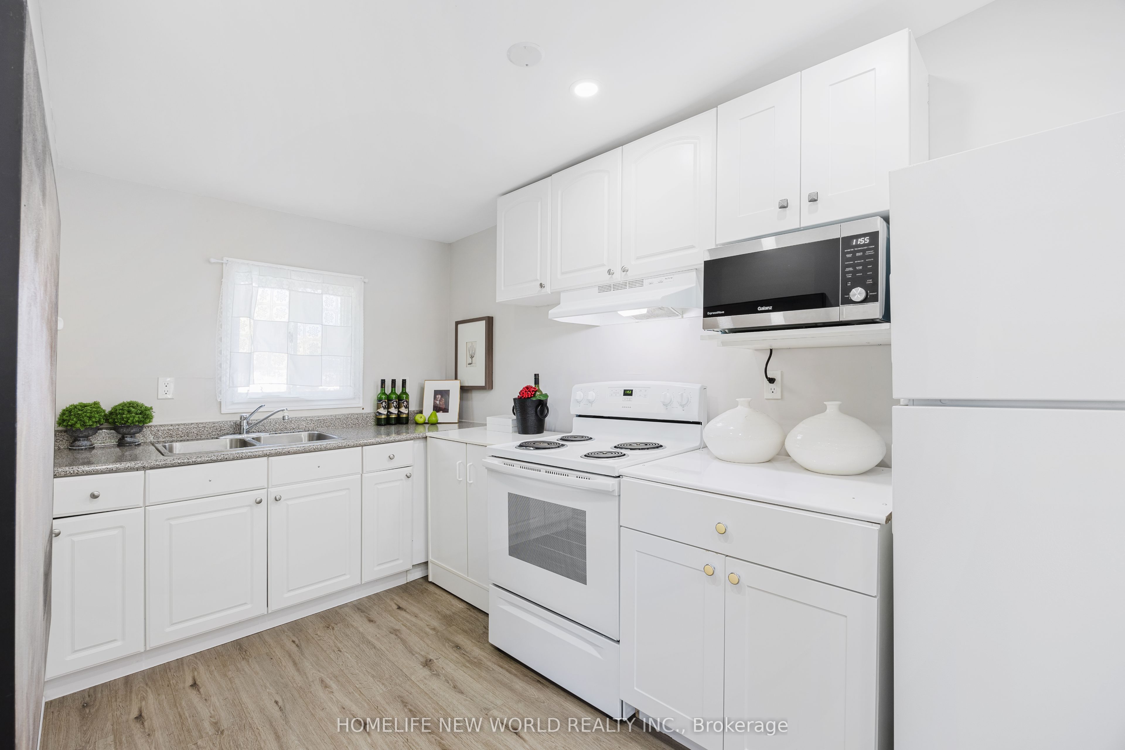 8&12 Mac Avenue Property Photo 26