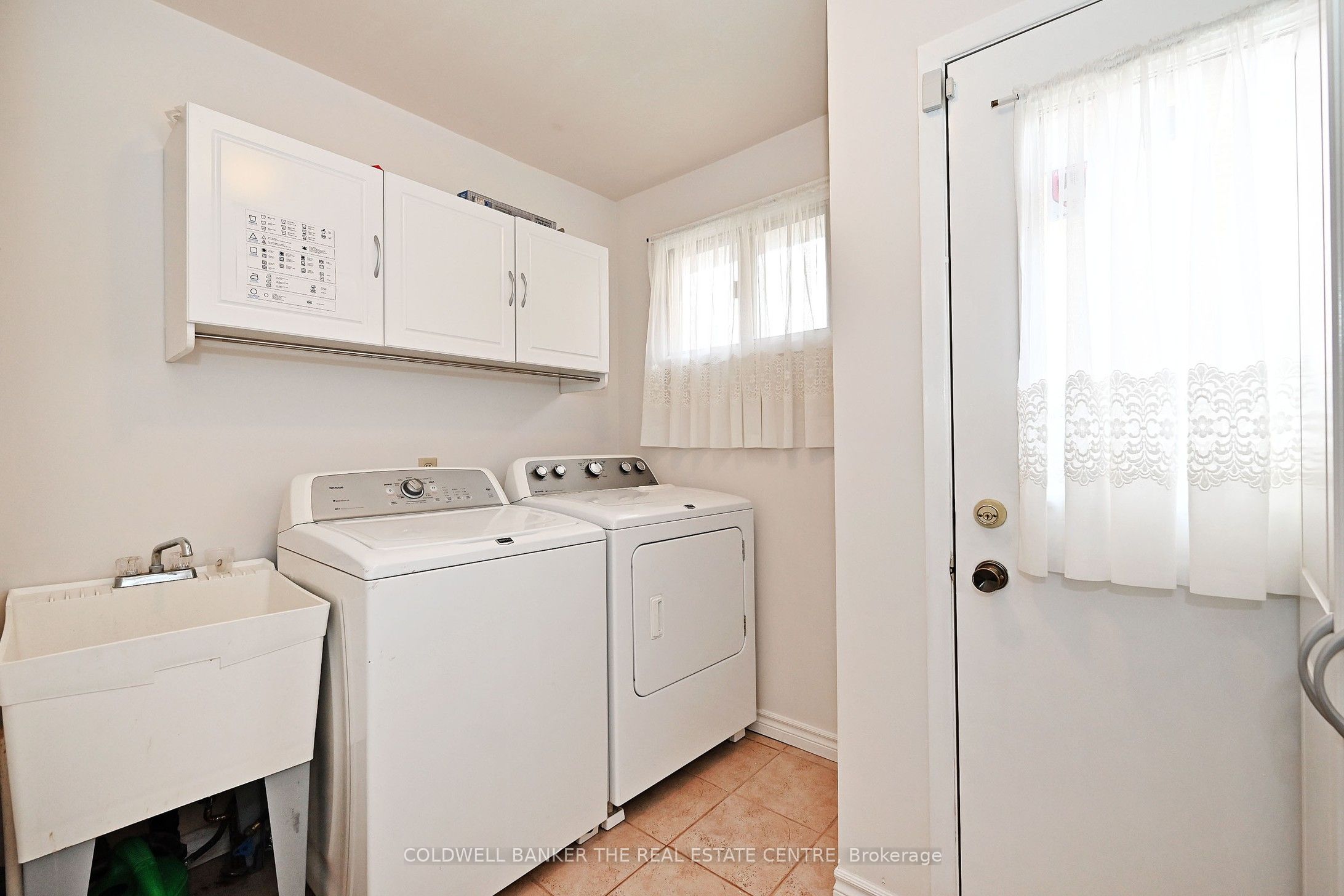 318 Liverpool Road Property Photo 8
