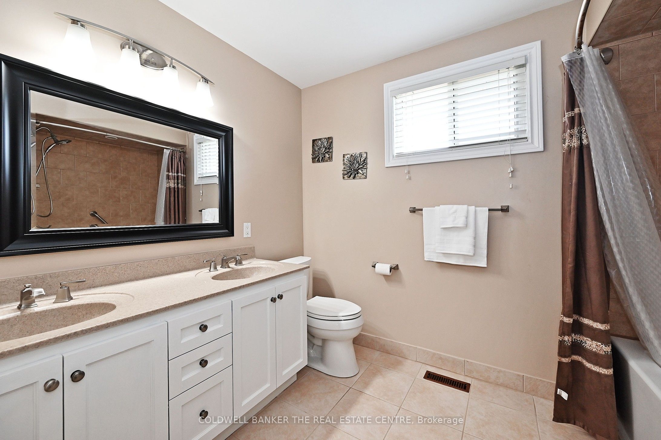 318 Liverpool Road Property Photo 32