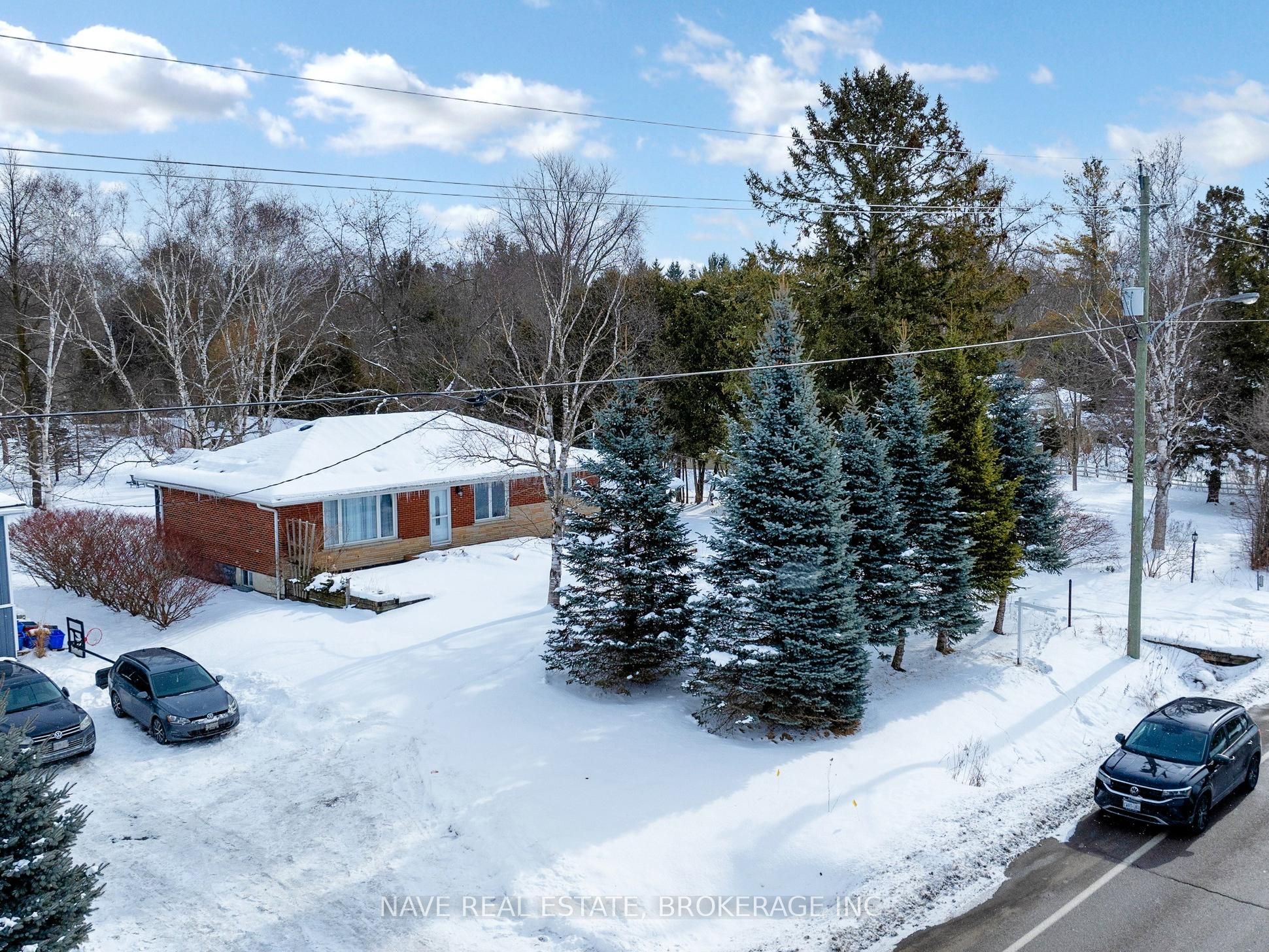 20015 Bathurst Street Property Photo 1