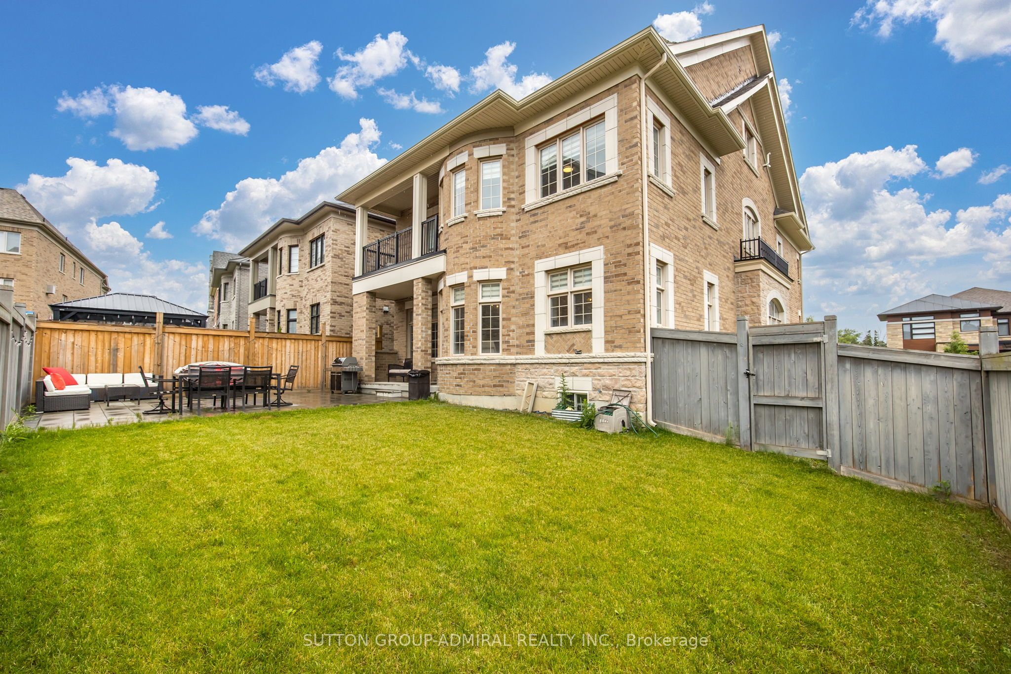 36 Hurst Avenue Property Photo 3