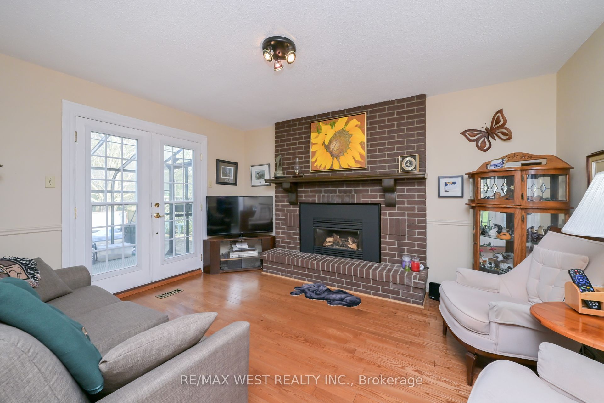 3 Henry Gate Property Photo 7