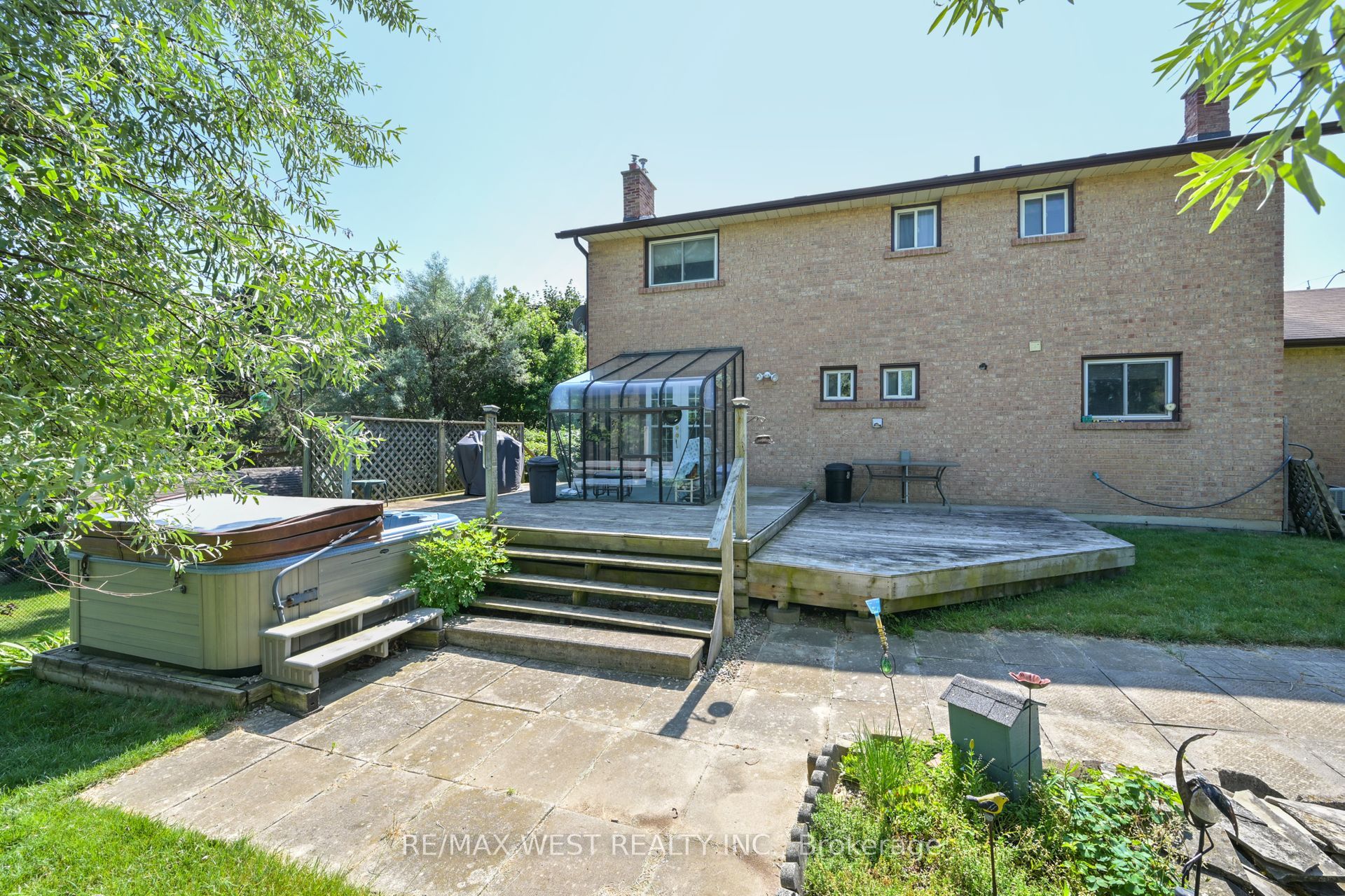 3 Henry Gate Property Photo 10