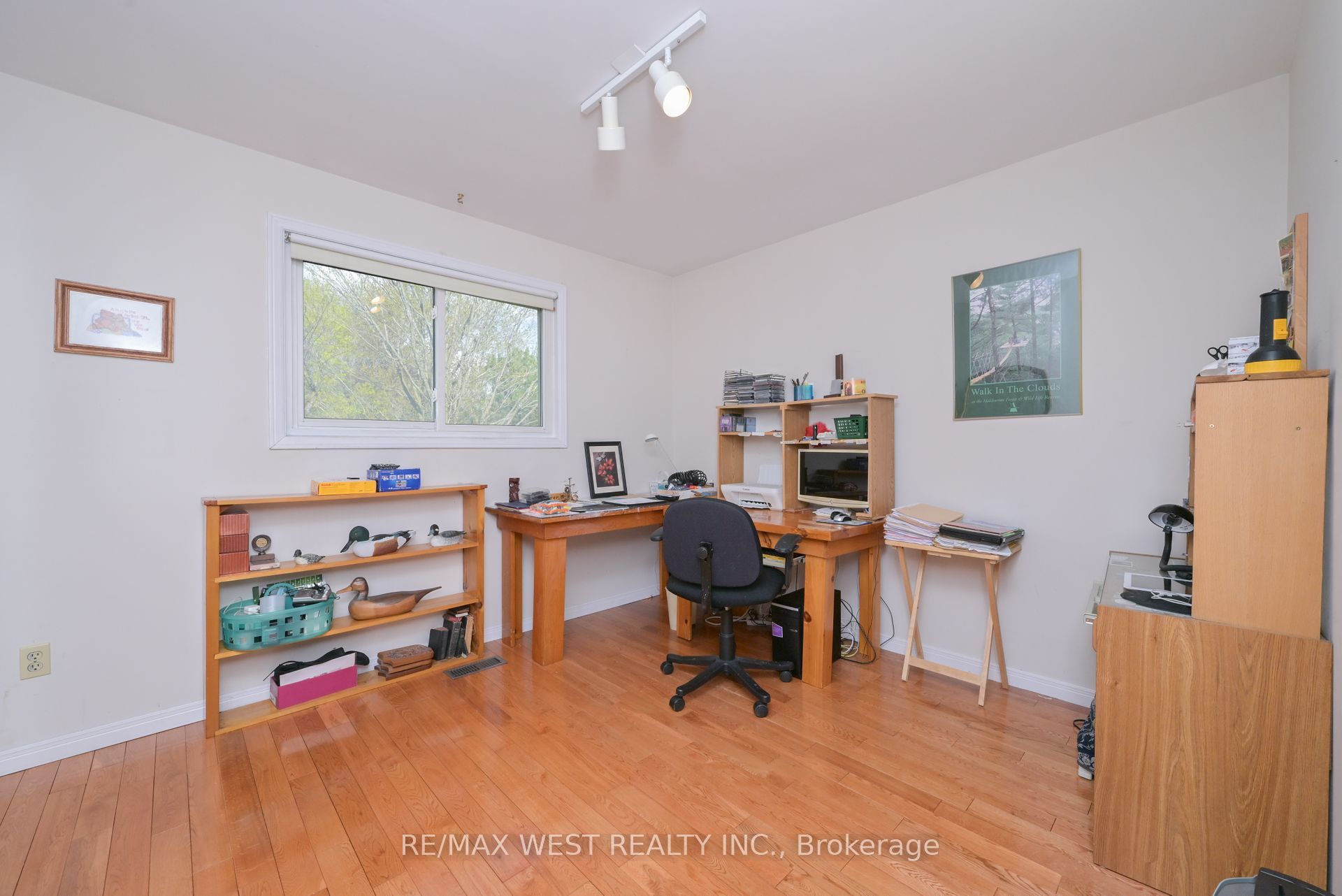 3 Henry Gate Property Photo 22