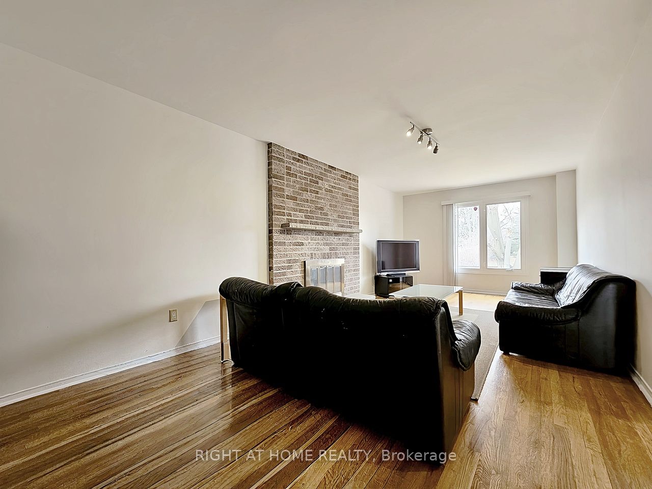 116 Cooperage Crescent Property Photo 7