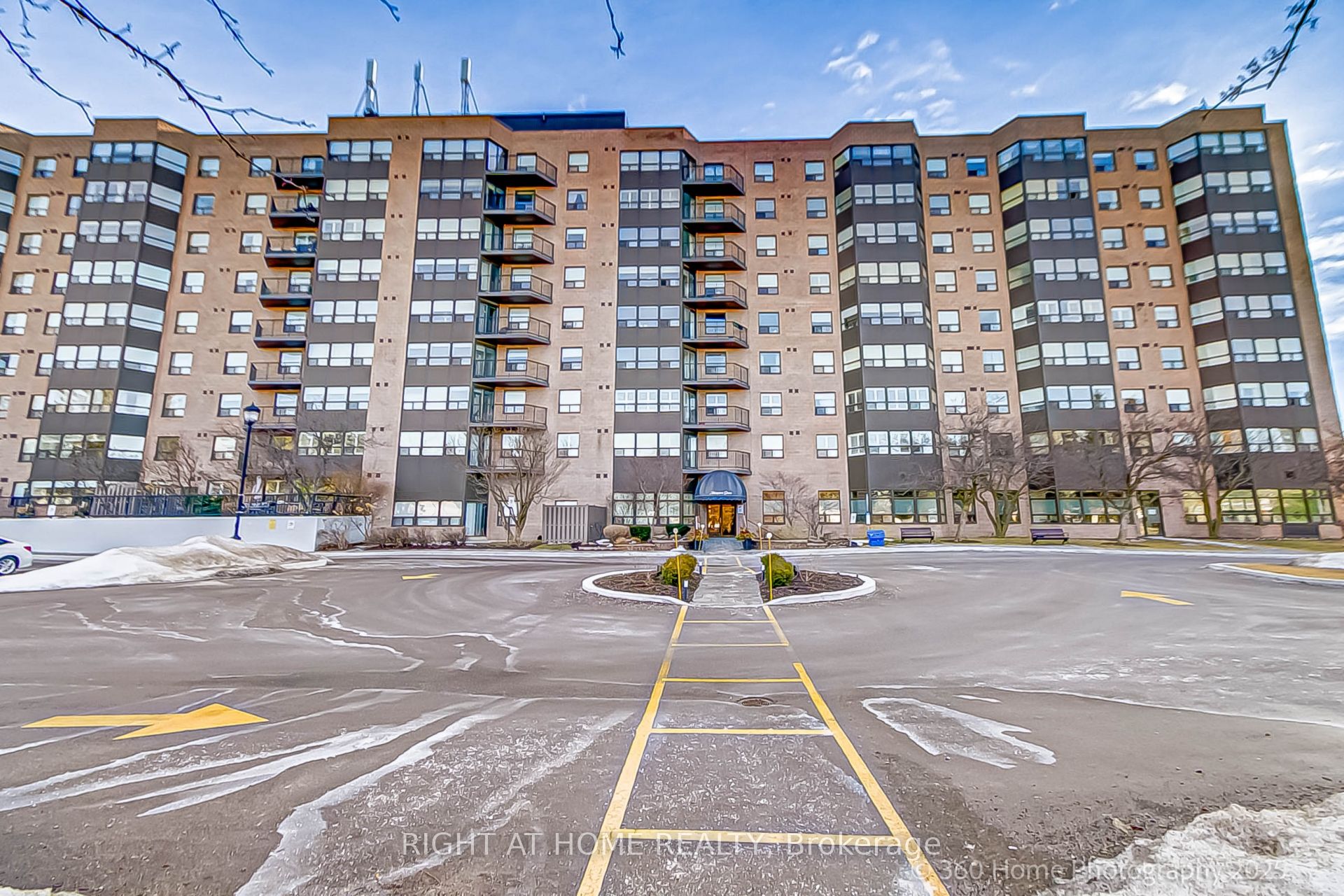 #417 - 2 Raymerville Drive Property Photo 1