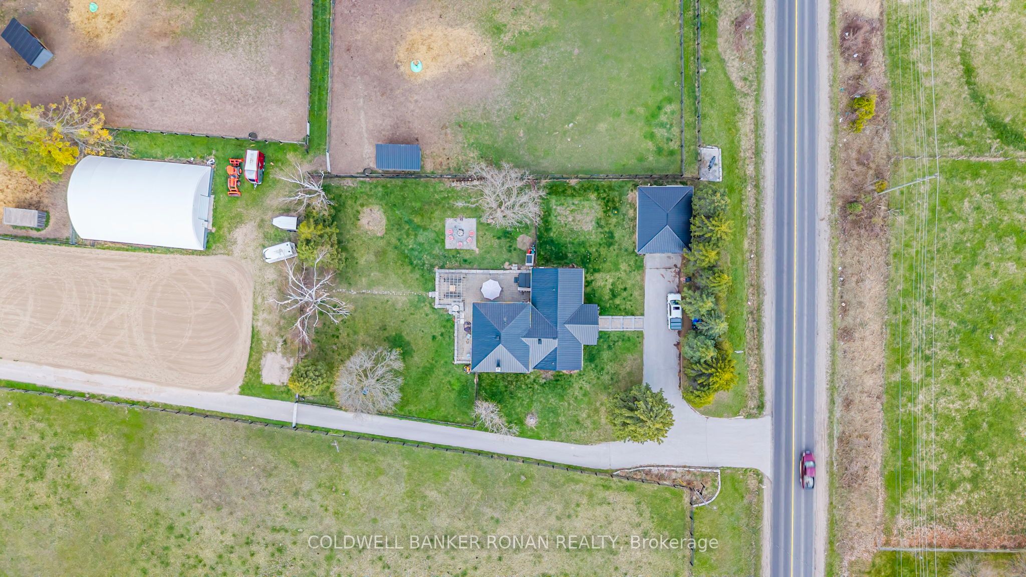 1382 10th Line Property Photo 49