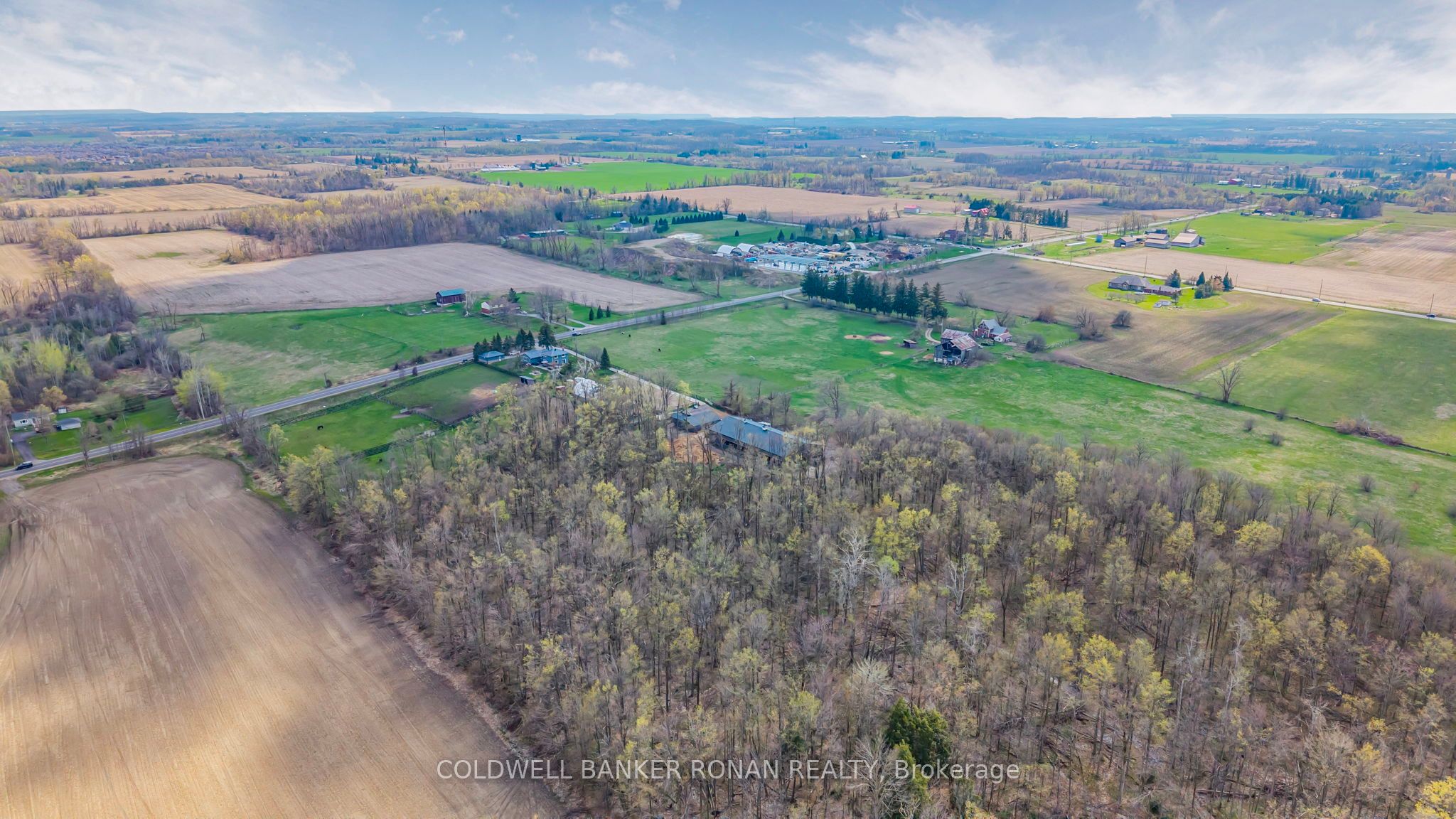 1382 10th Line Property Photo 50