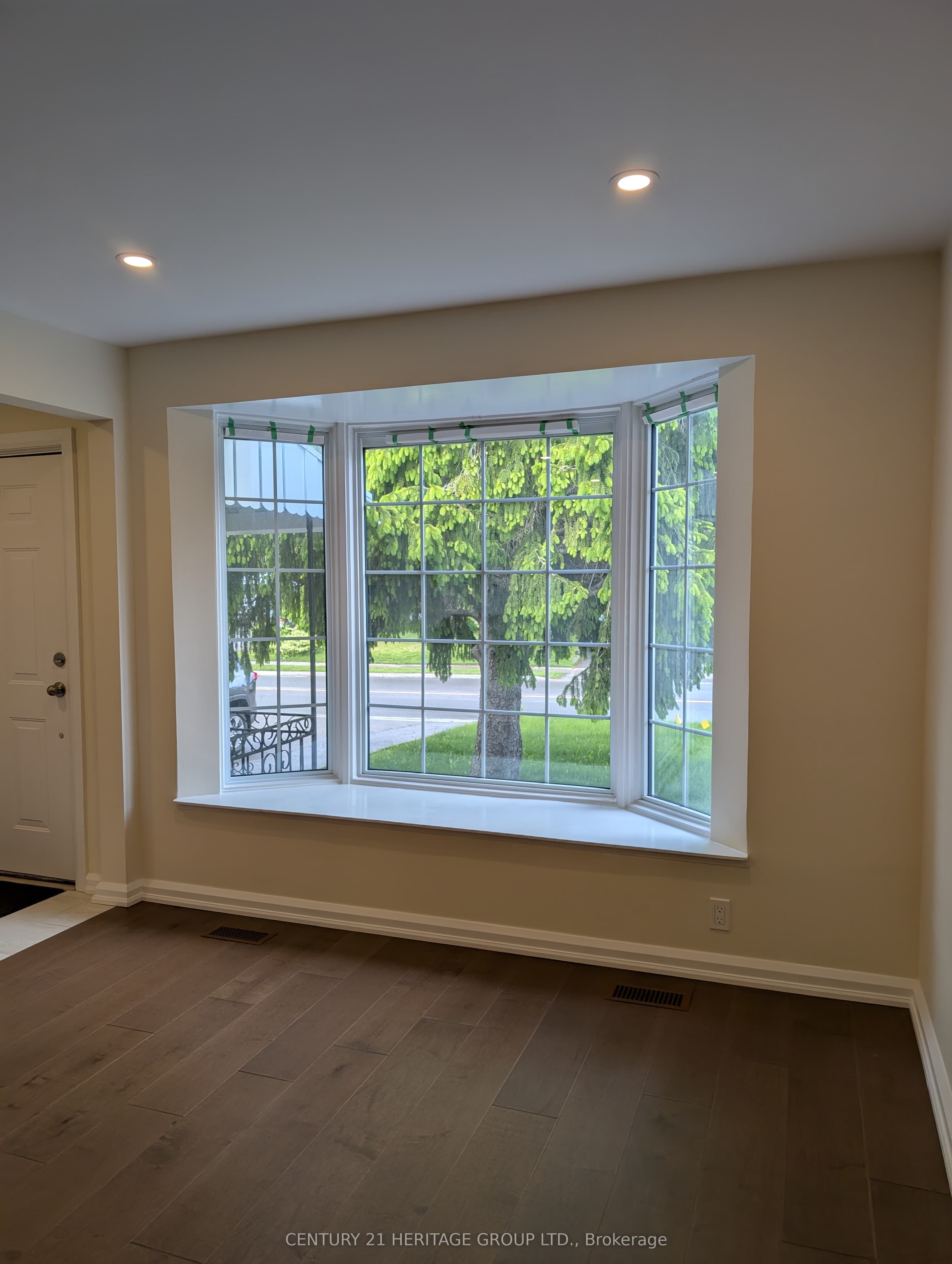232 Blue Grass Boulevard Property Photo 3
