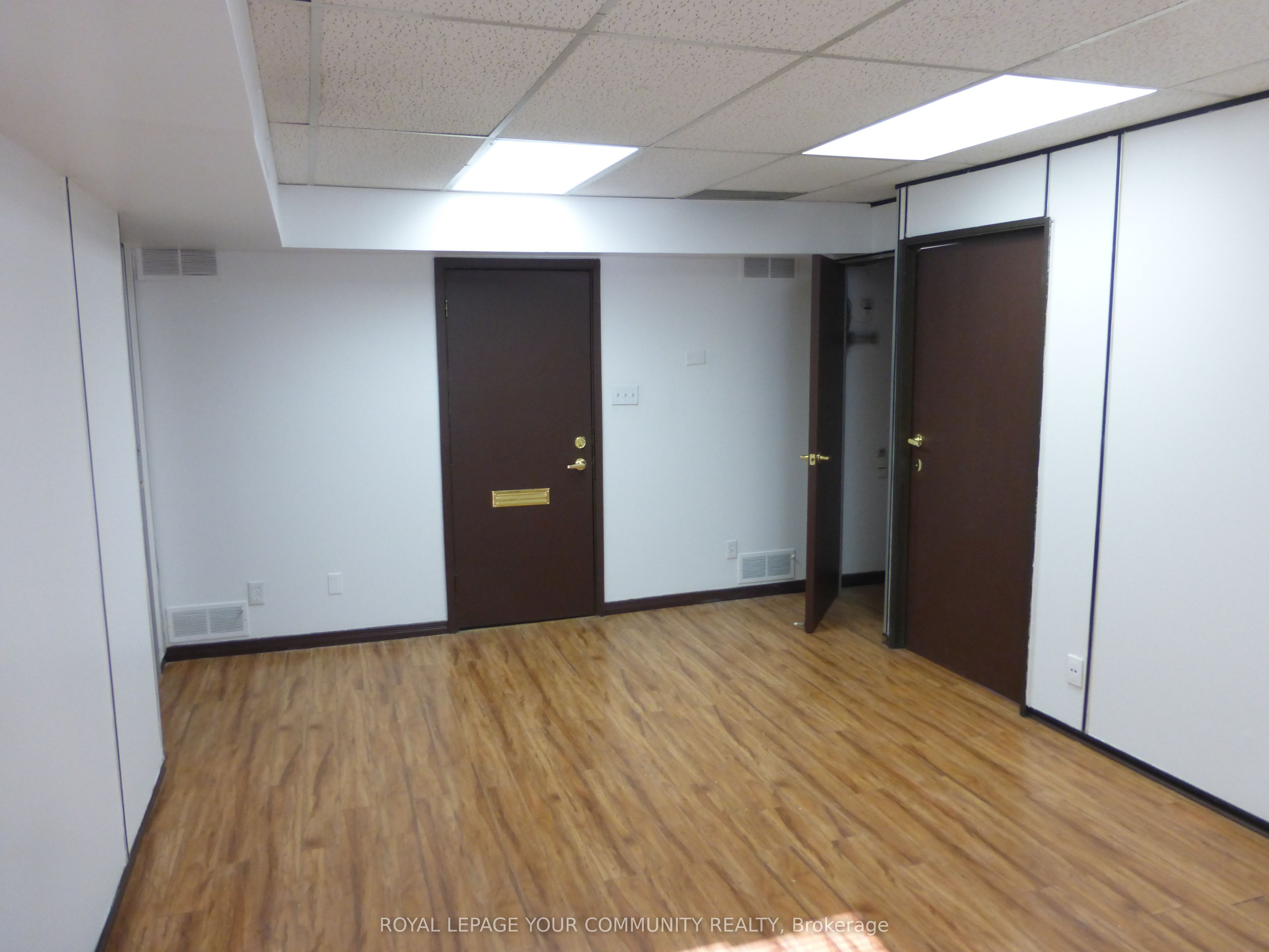 6060 Highway 7 N/a E 205 Property Photo 6