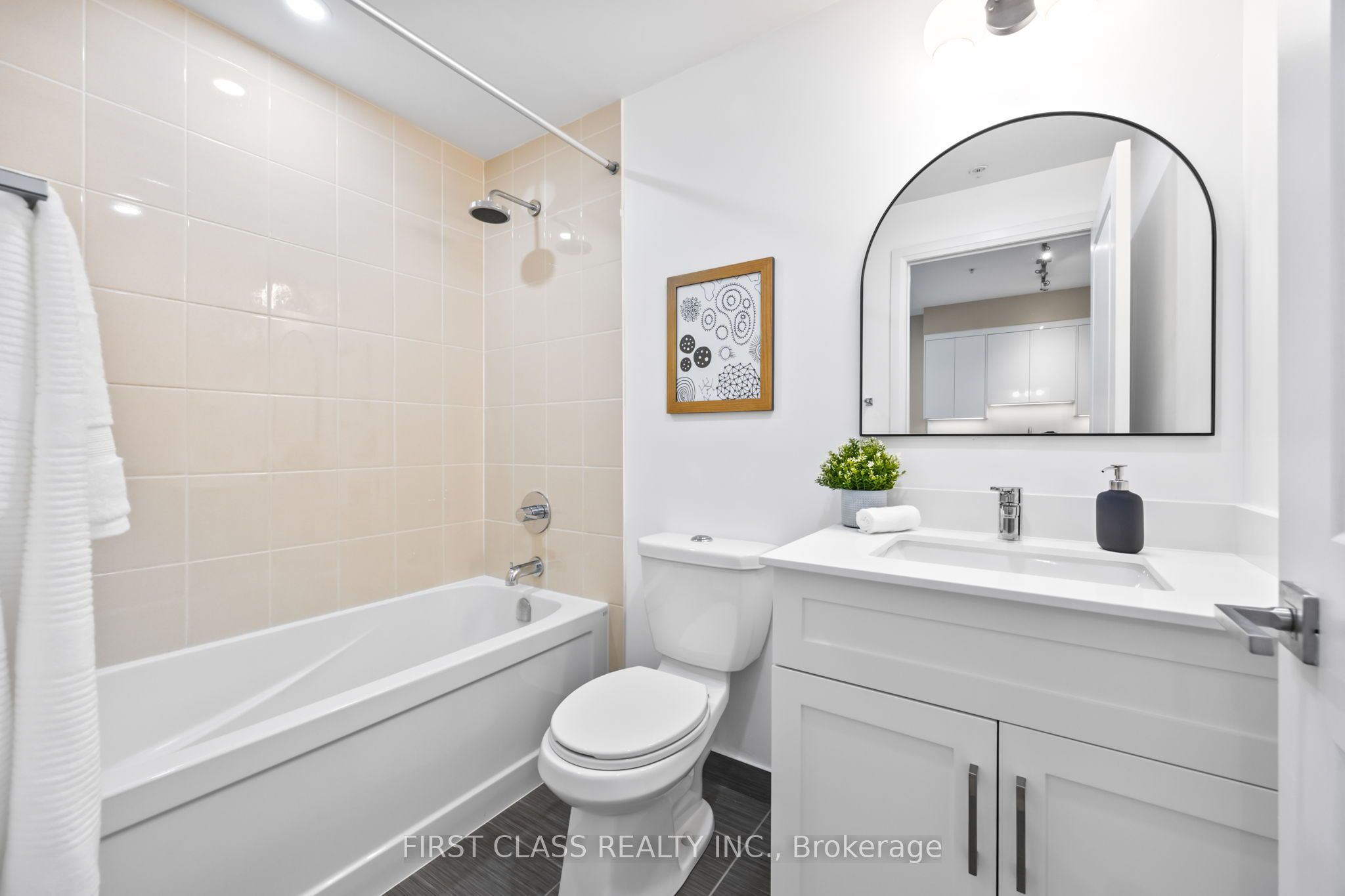 #ph1 - 95 North Park Road Property Photo 9