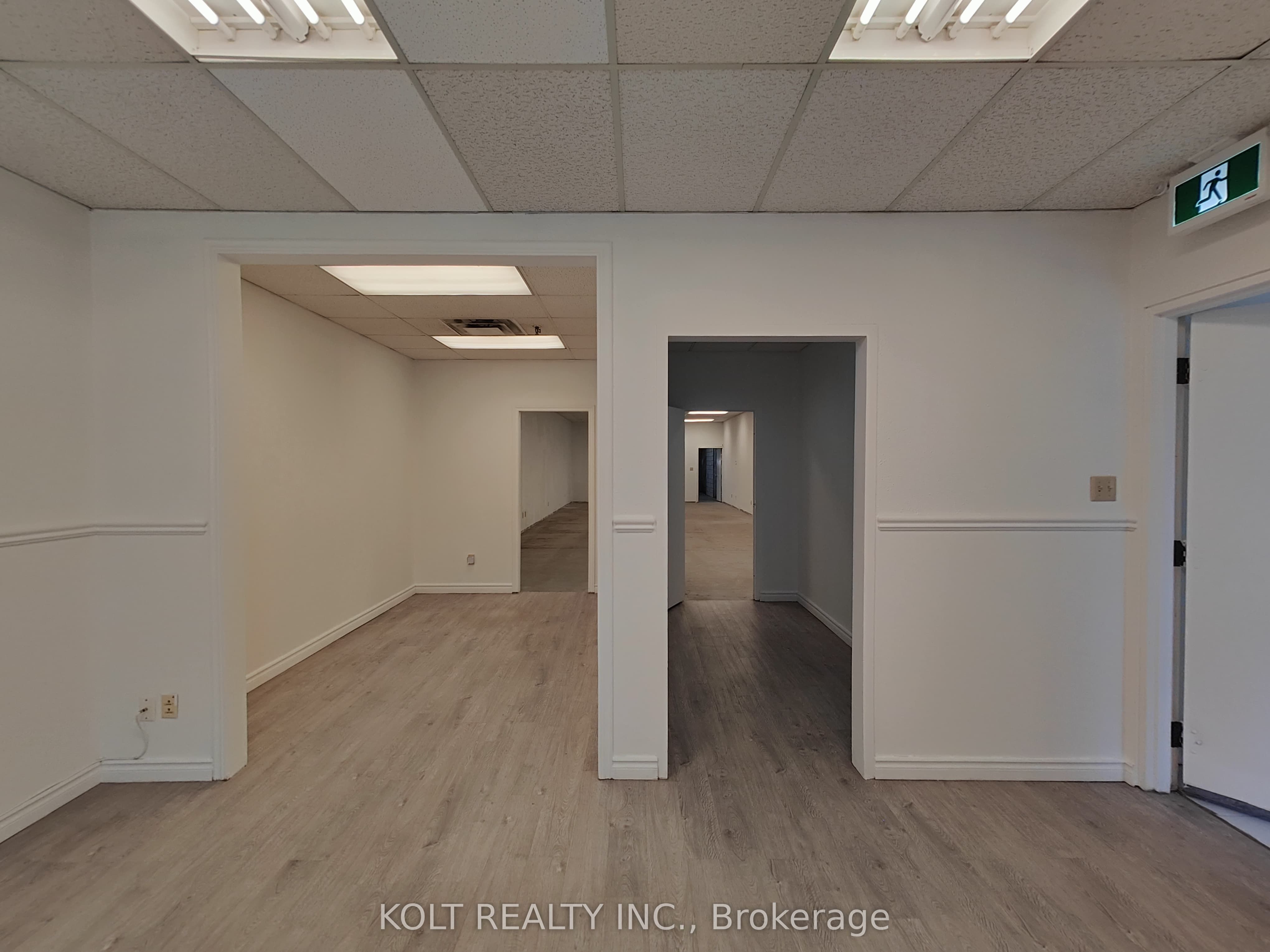 300 Esna Park Drive 28 Property Photo 2