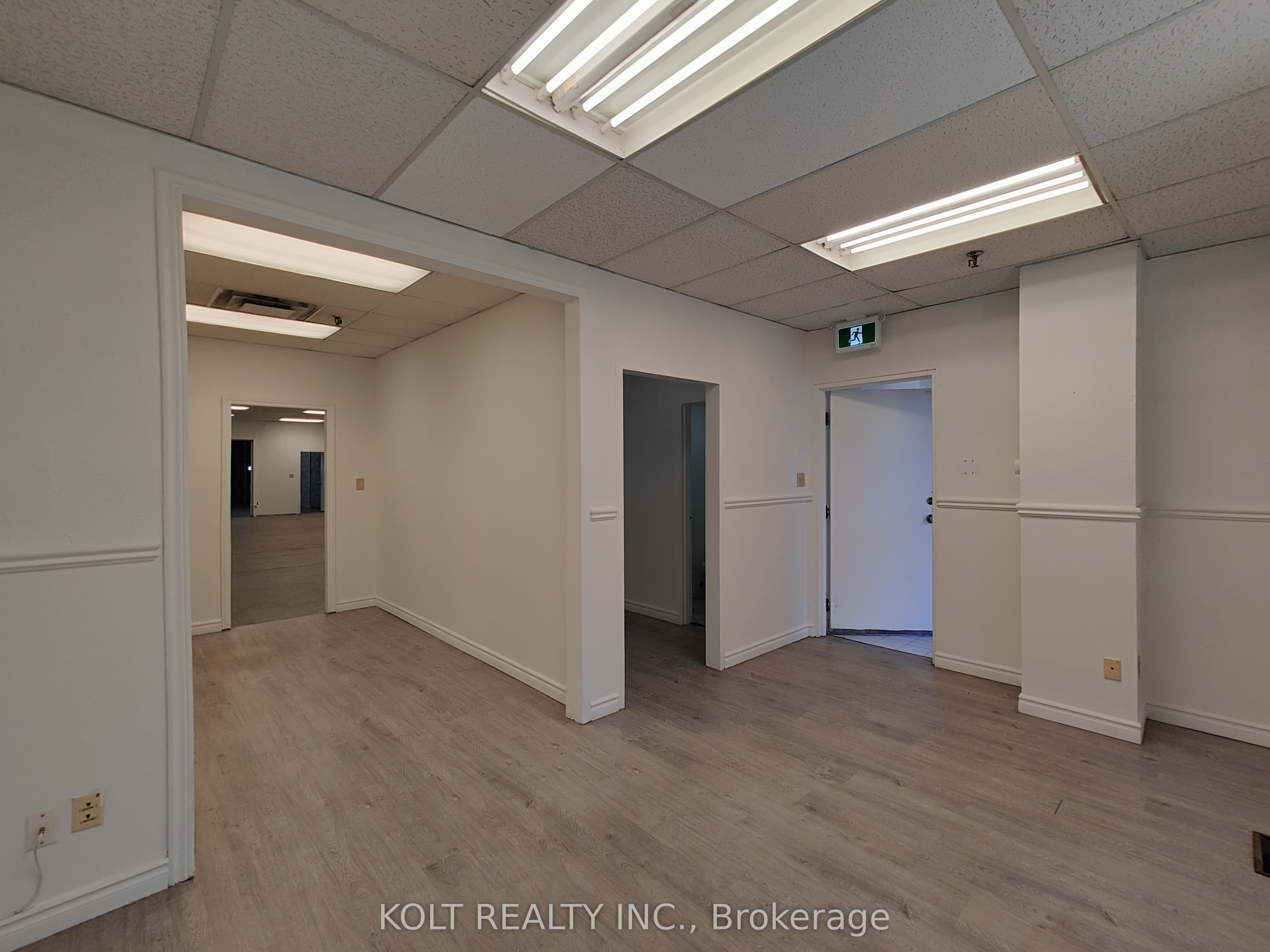 300 Esna Park Drive 28 Property Photo 6