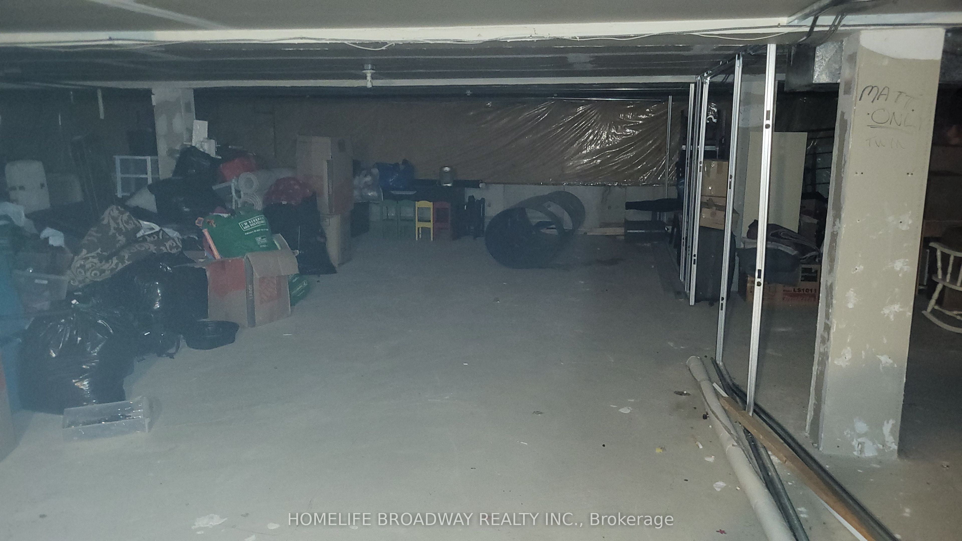 #5a - 672 The Queensway South Property Photo 13