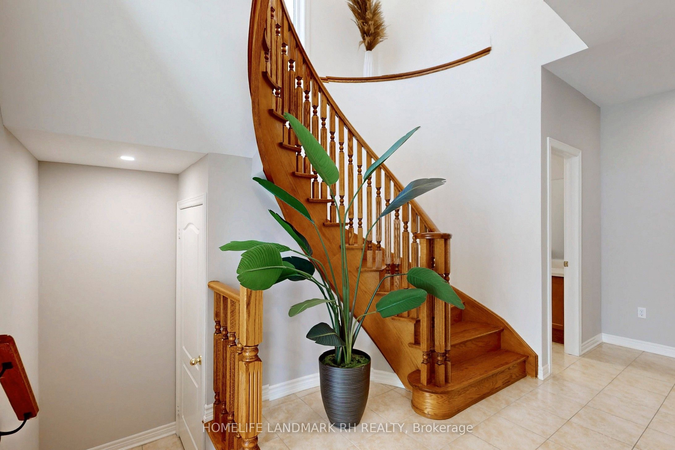 1218 Stuffles Crescent Property Photo 28