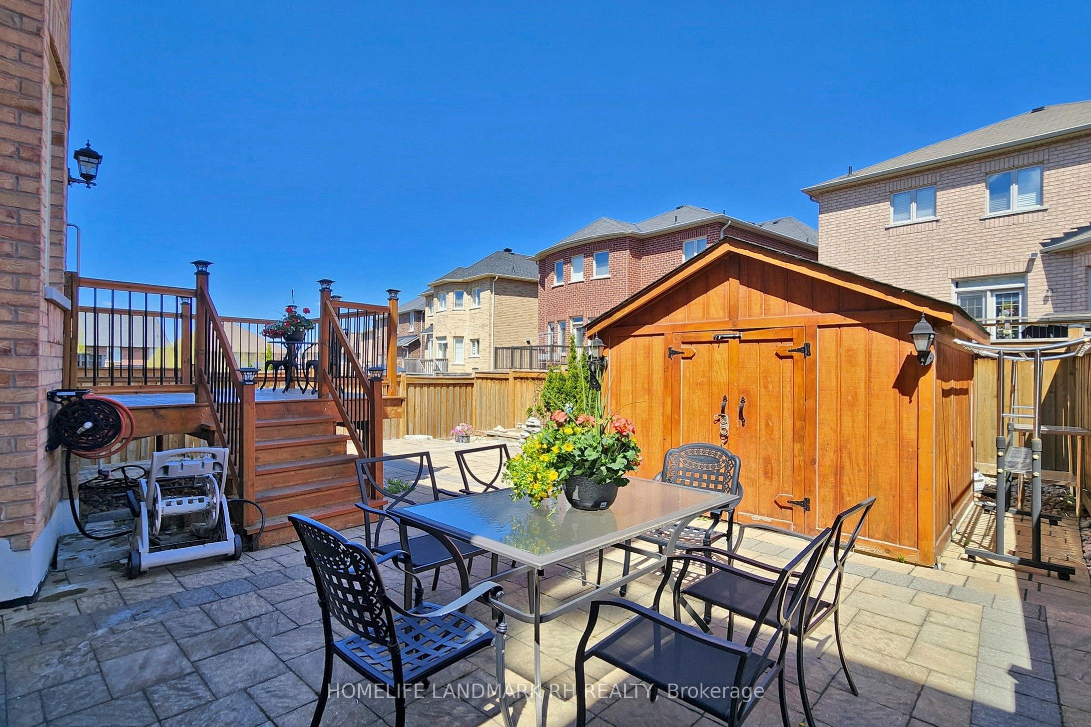 1218 Stuffles Crescent Property Photo 40