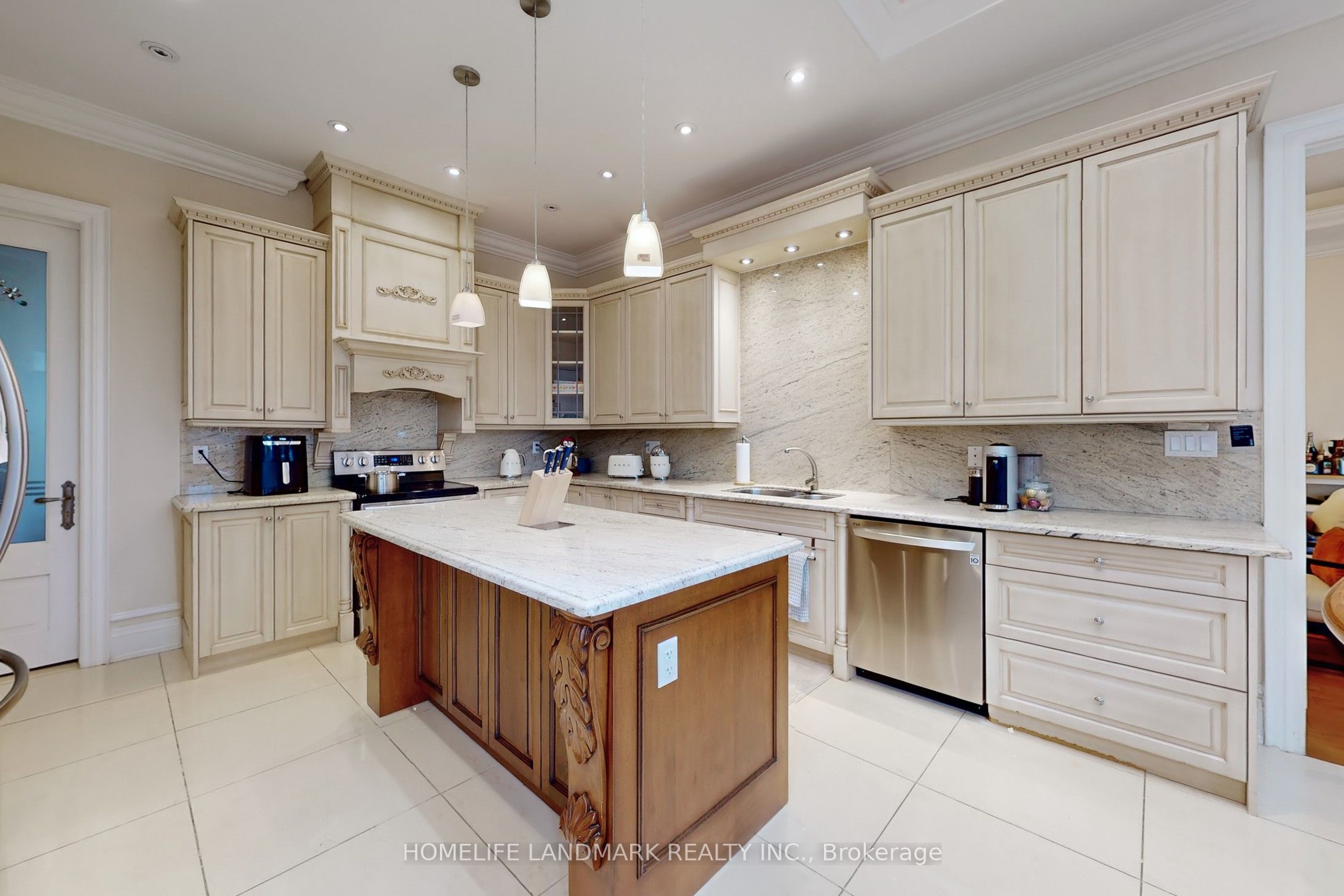 5 Long Hill Drive Property Photo 18