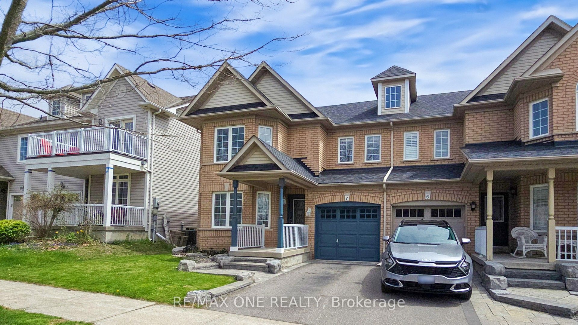 7 Laurendale Avenue Property Photo 2