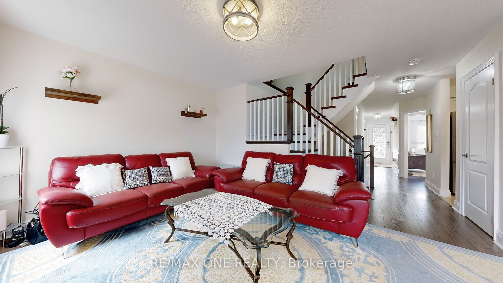 7 Laurendale Avenue Property Photo 11