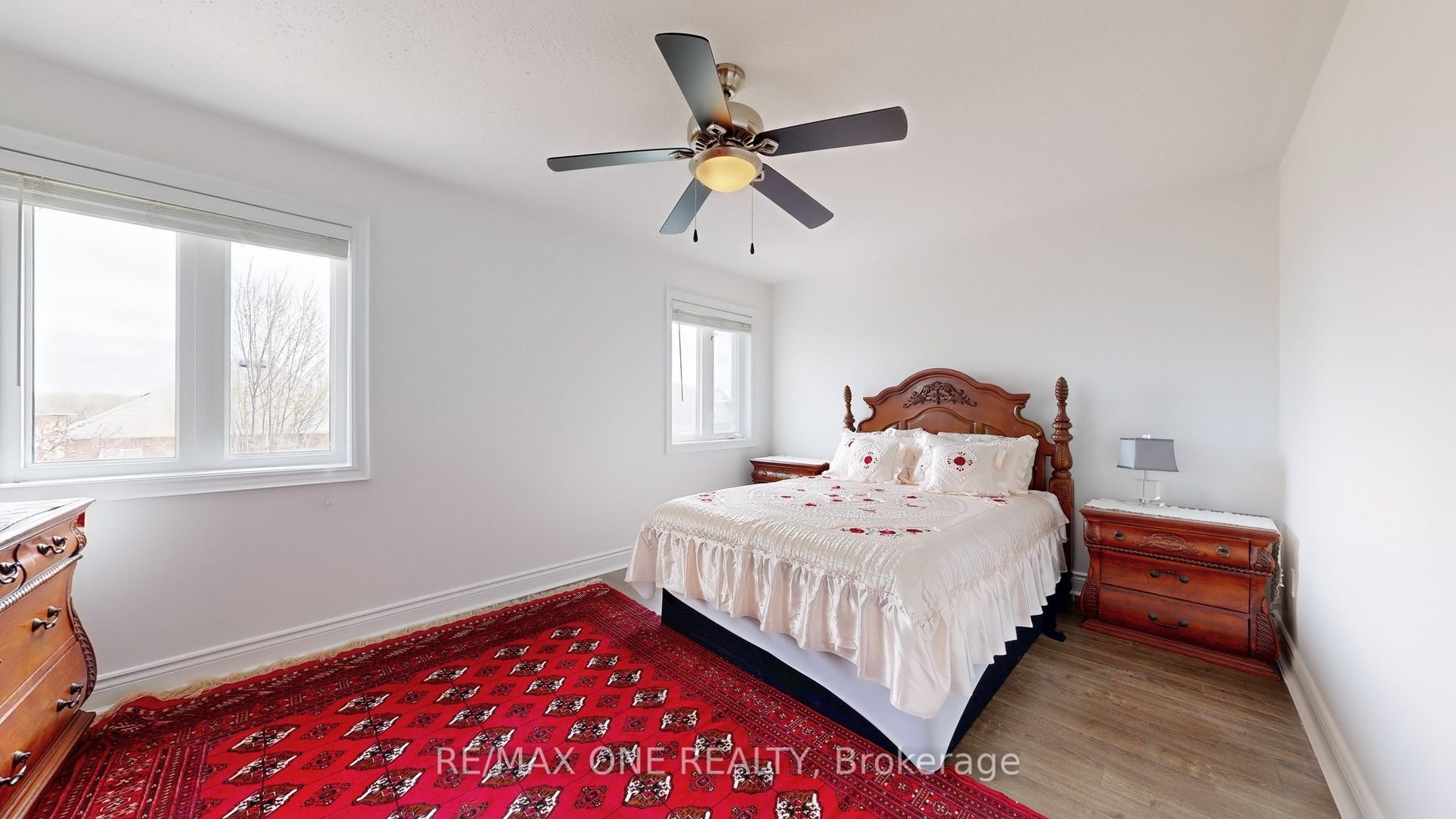 7 Laurendale Avenue Property Photo 21