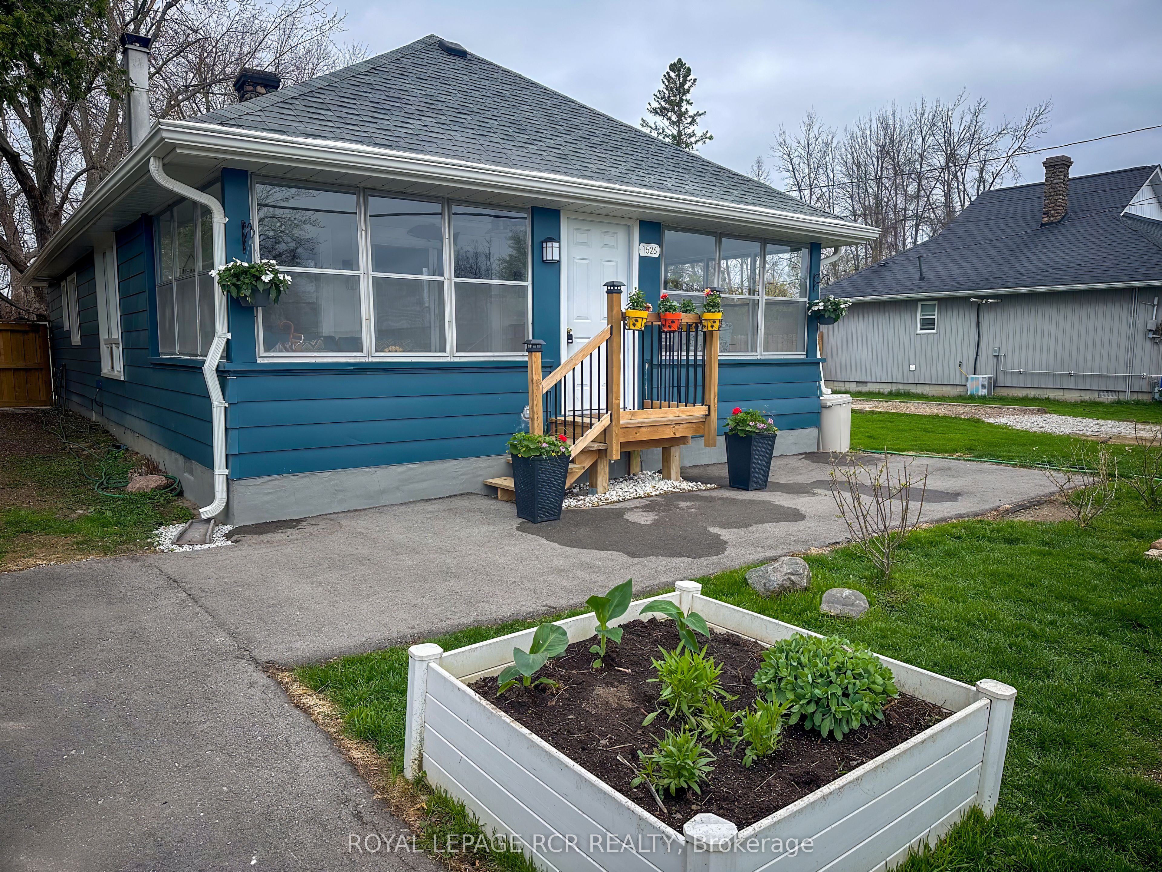 1526 Houston Avenue Property Photo 1