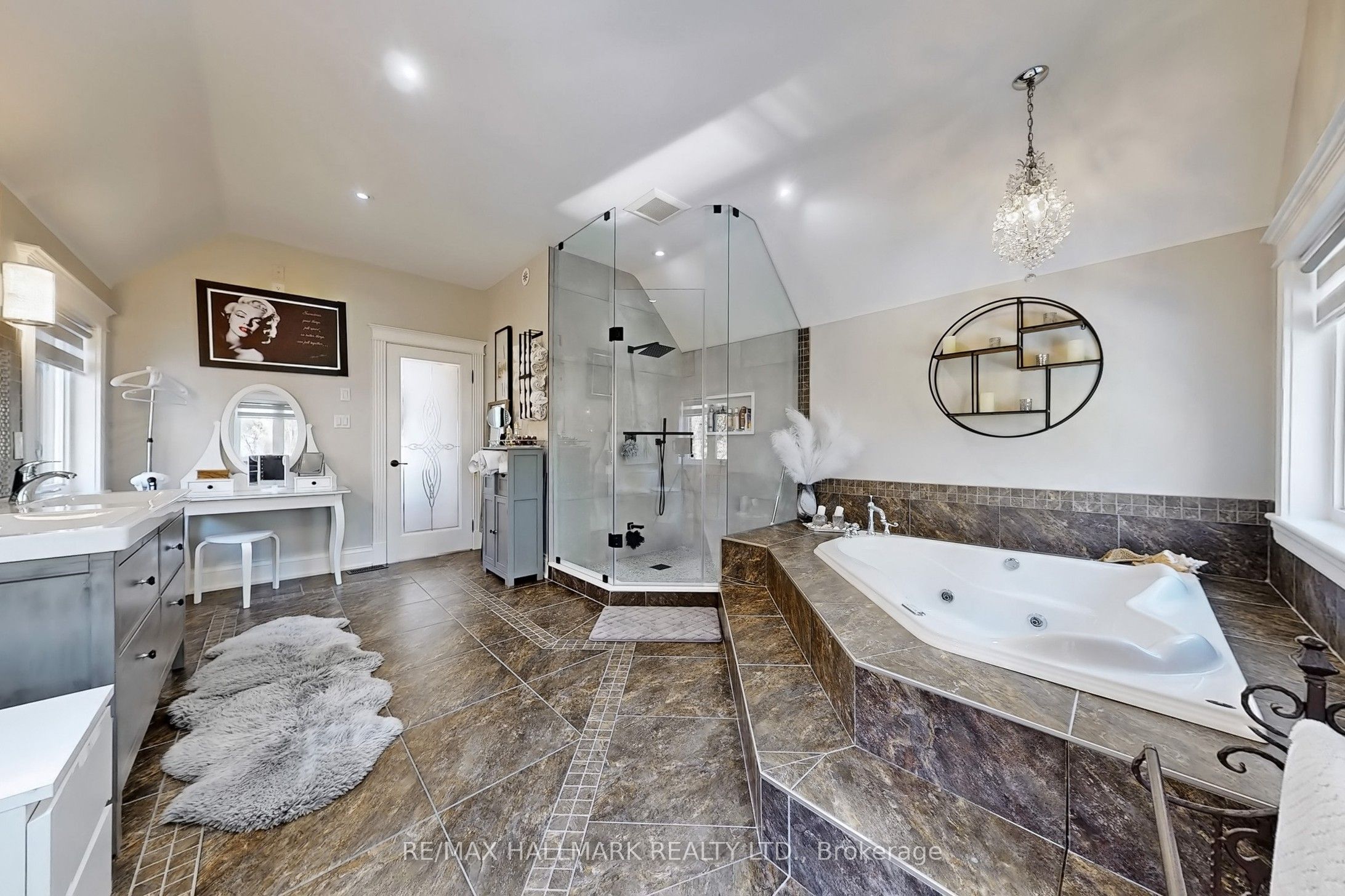 83 Hambly Avenue Property Photo 33
