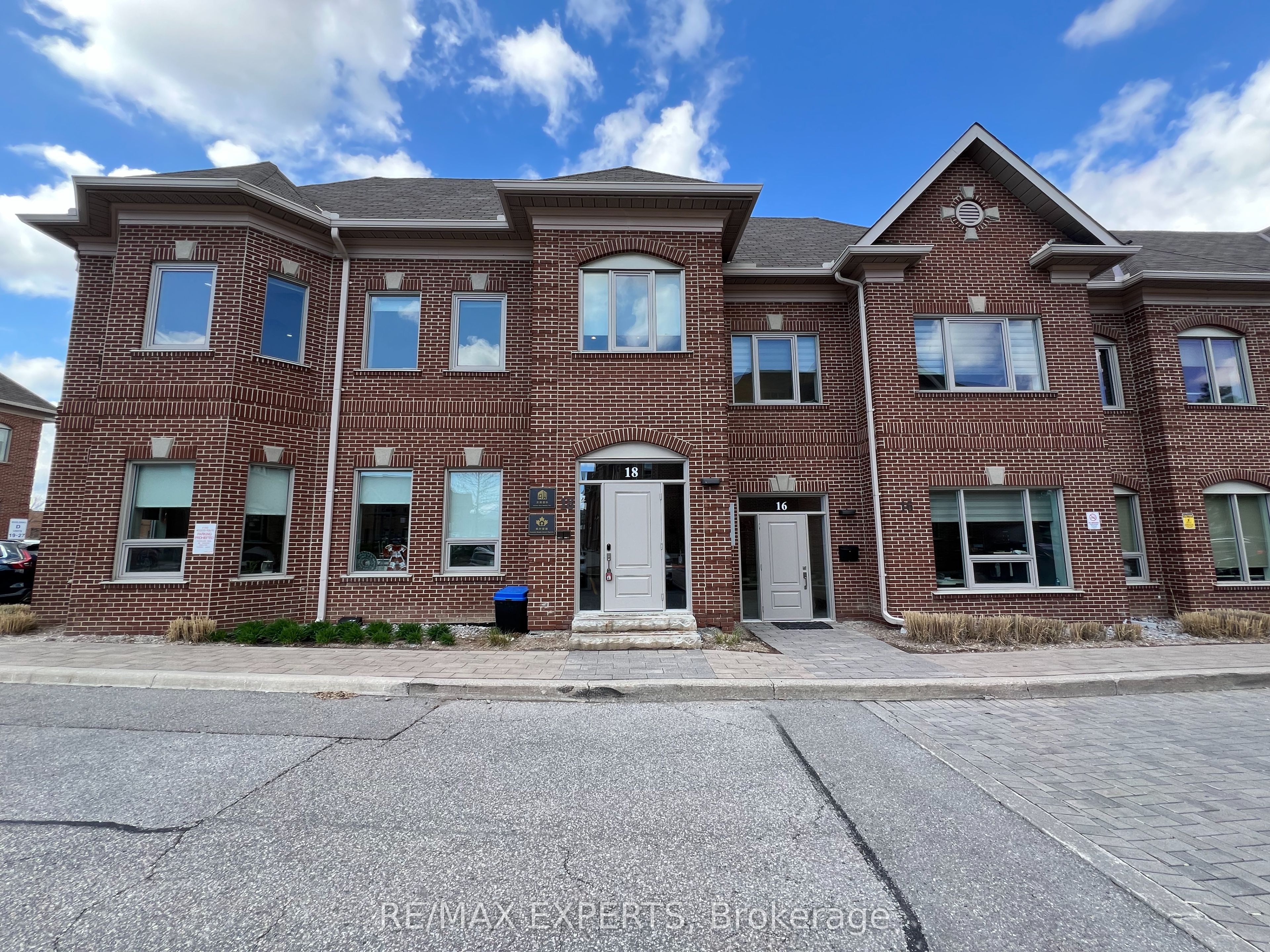 30 Wertheim Ct Property Photo 1