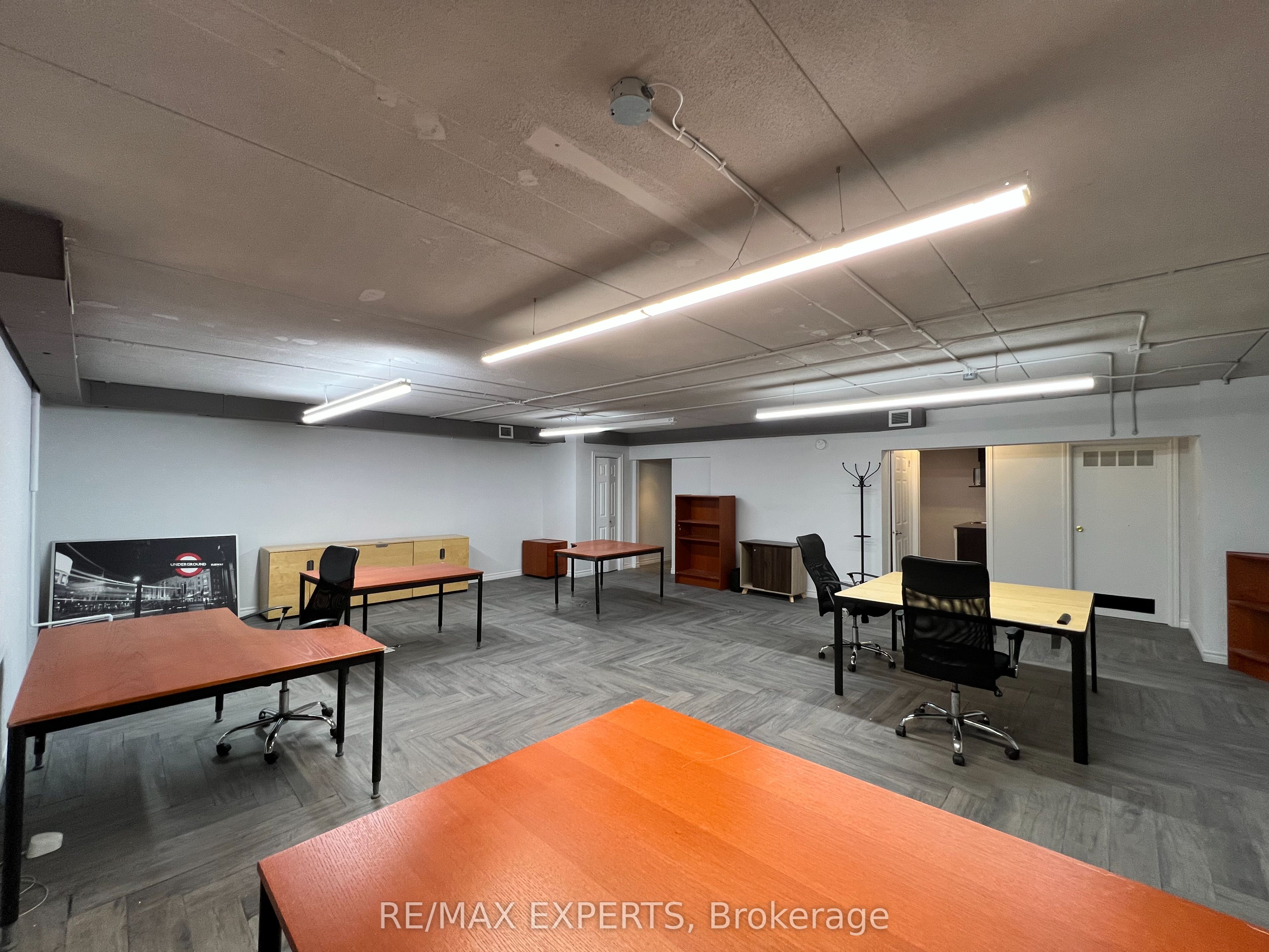 30 Wertheim Ct Property Photo 7