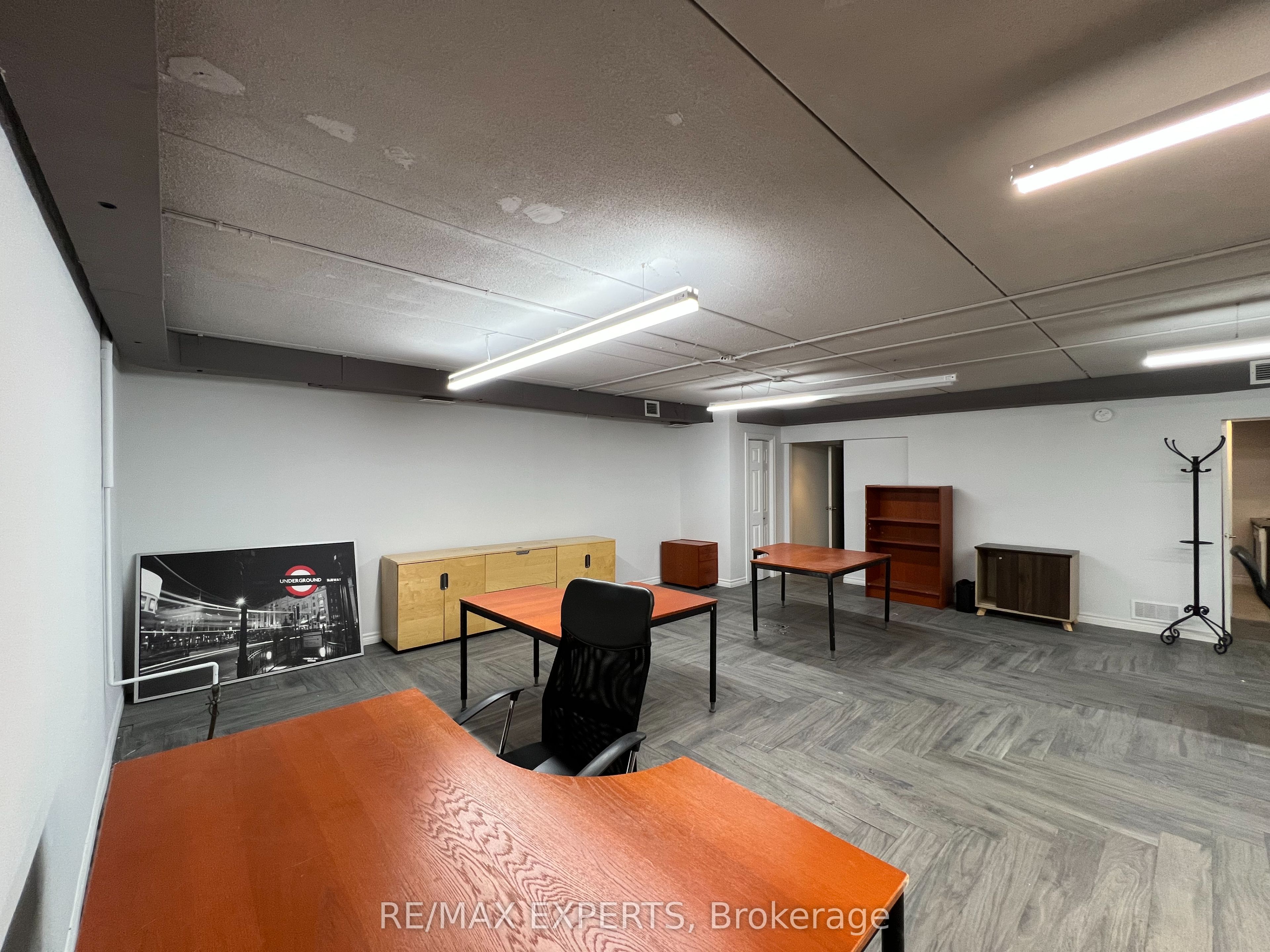 30 Wertheim Ct Property Photo 10