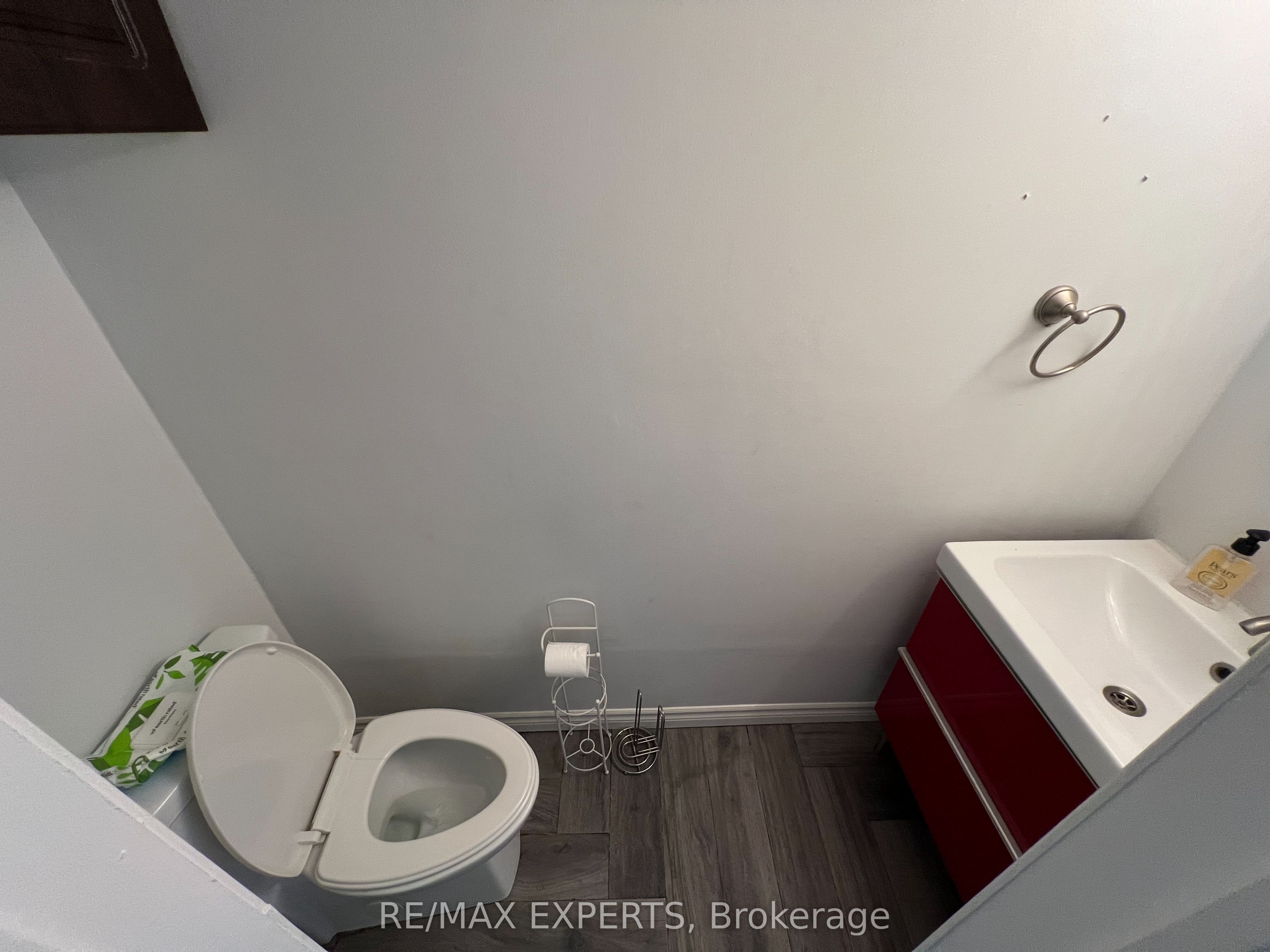 30 Wertheim Ct Property Photo 19