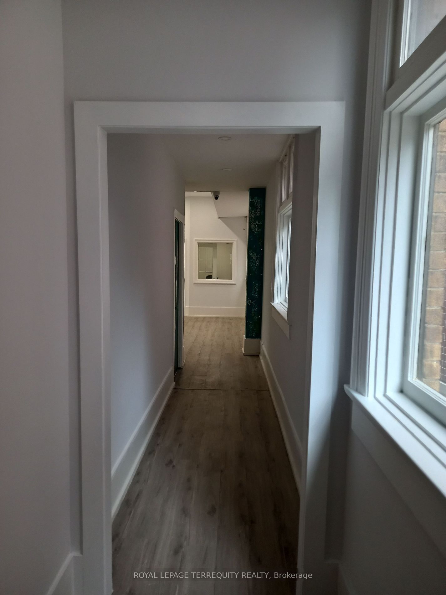 10111 Yonge St Property Photo 11