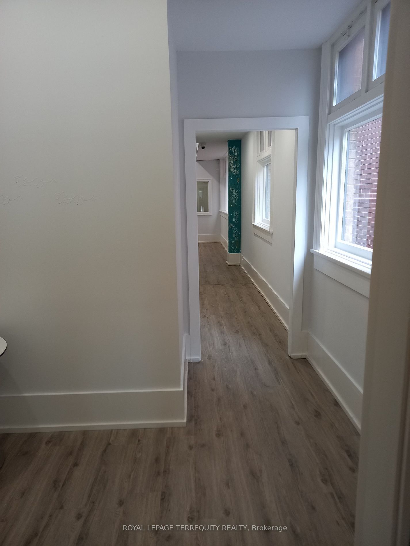10111 Yonge St Property Photo 14