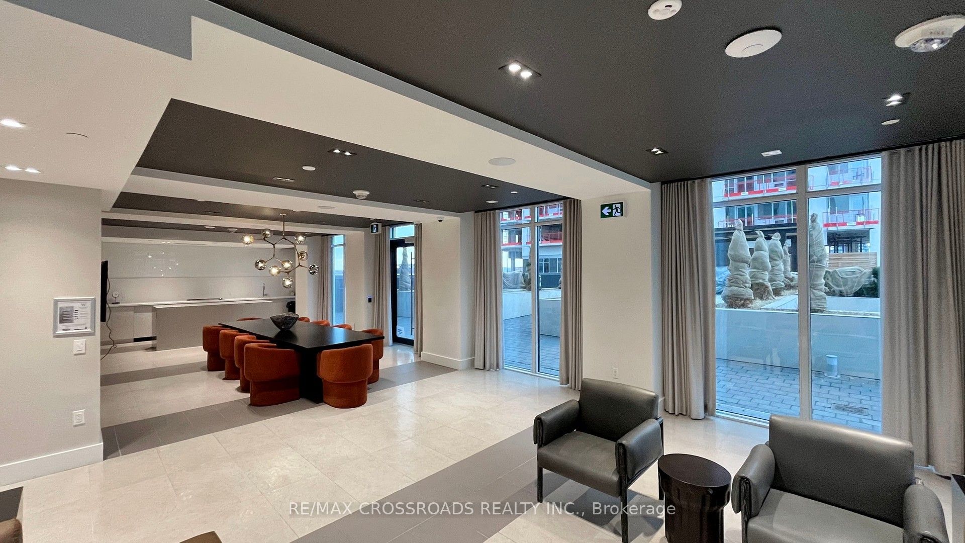 #319e - 8868 Yonge Street Property Photo 39